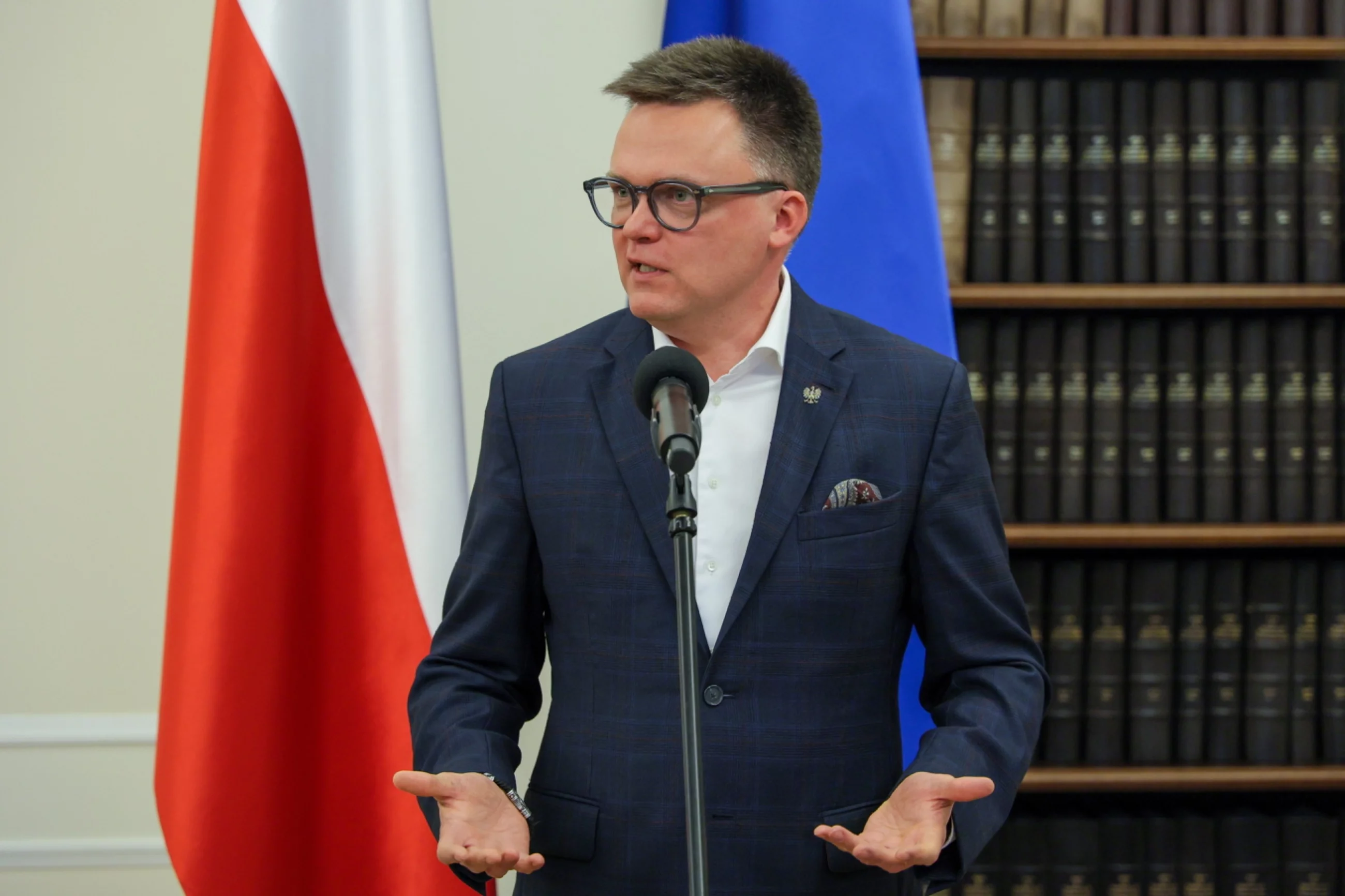 Hołownia reaguje na zarzuty. „To oszczerstwa i atak na moją osobę”