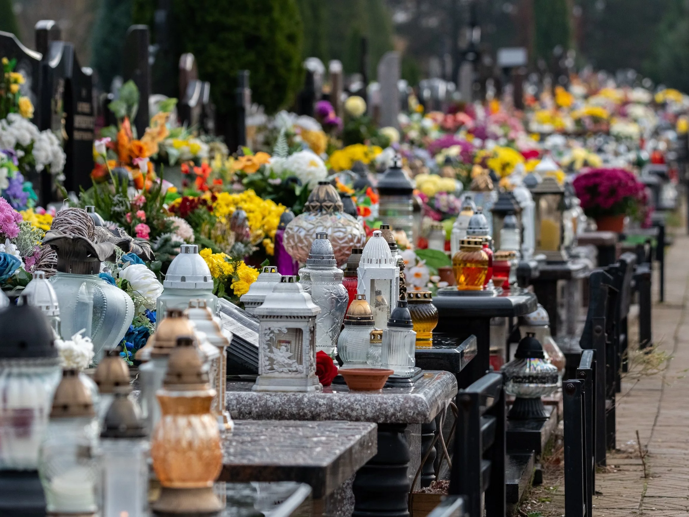 Interwencja kontrterrorystów na cmentarzu w Gdańsku. W toalecie leżał granat