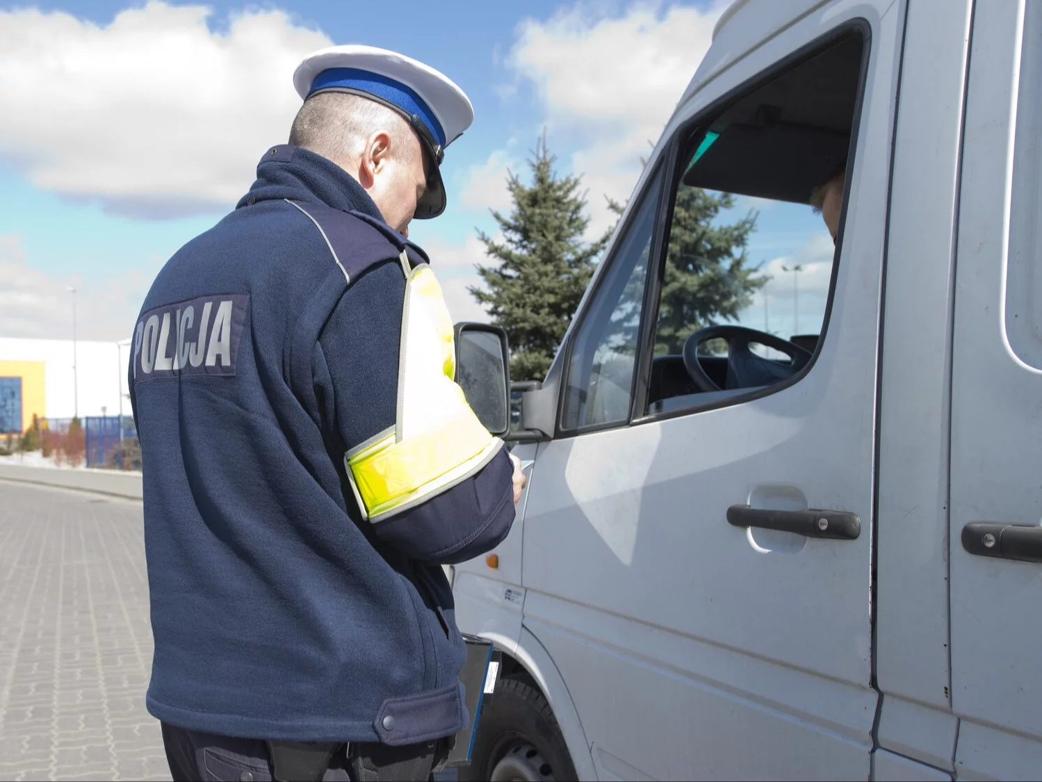 Wymknął się policji, jest nieuchwytny. Policjanci szukają go niemal dwa tygodnie