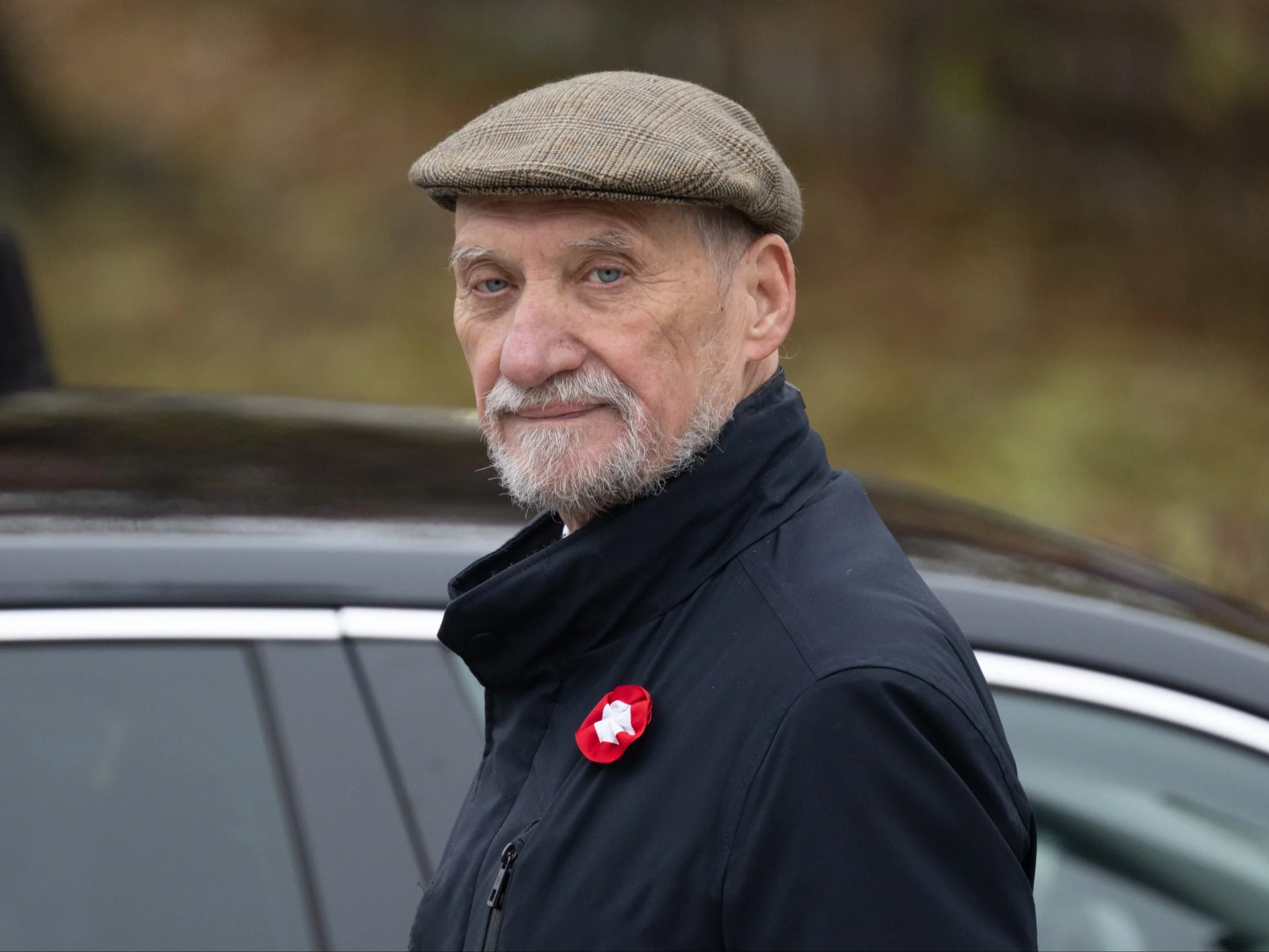 Antoni Macierewicz przestraszył się kary? Zauważalna zmiana po tygodniach nonszalancji Antoni Macierewicz przestraszył się kary? Zauważalna zmiana po tygodniach nonszalancji