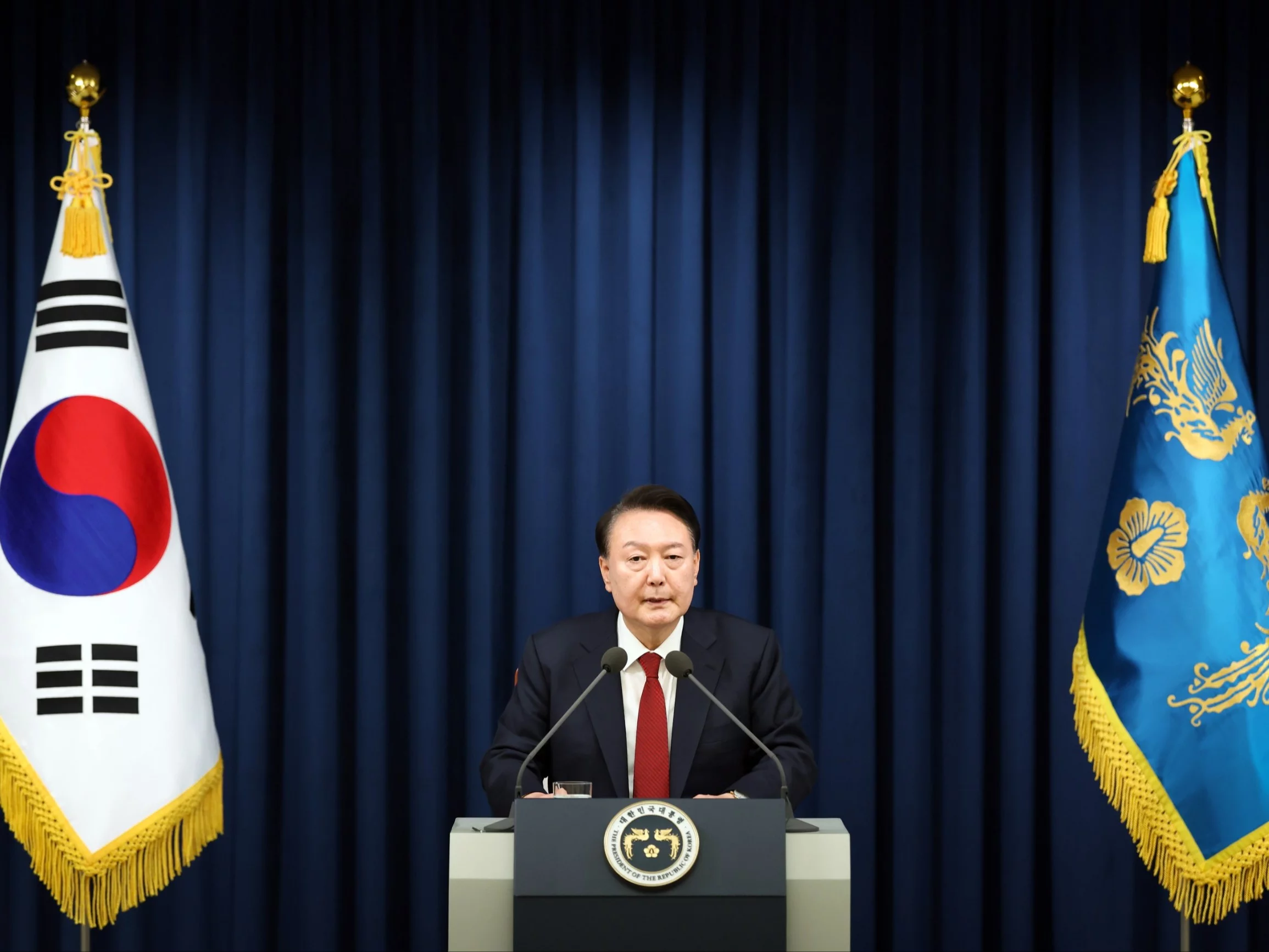 Prezydent Korei Południowej poddał się presji. Nowa decyzja ws. stanu wojennego Prezydent Korei Południowej poddał się presji. Nowa decyzja ws. stanu wojennego