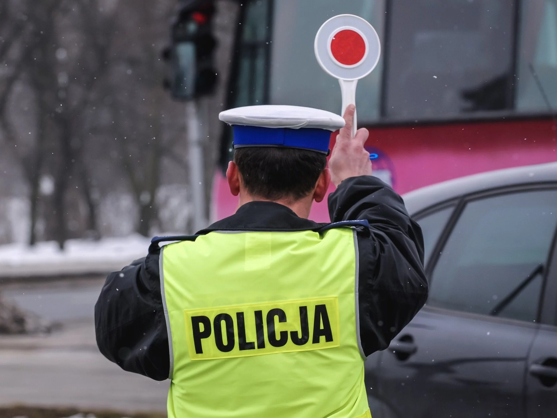 Szaleńcza jazda tuż przed szkołą. Na konto kierującej trafiło 47 punktów karnych