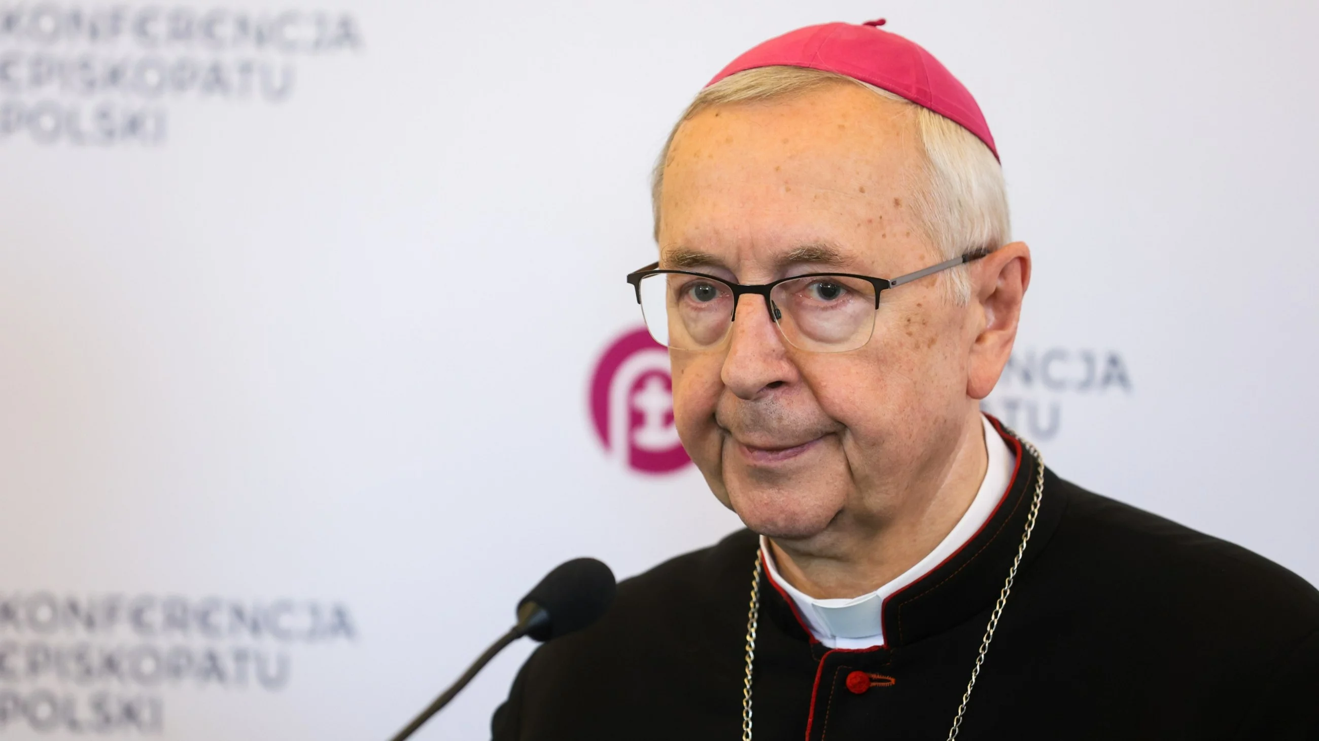 Abp Gądecki o aborcji i czarnych marszach. Padły ostre słowa