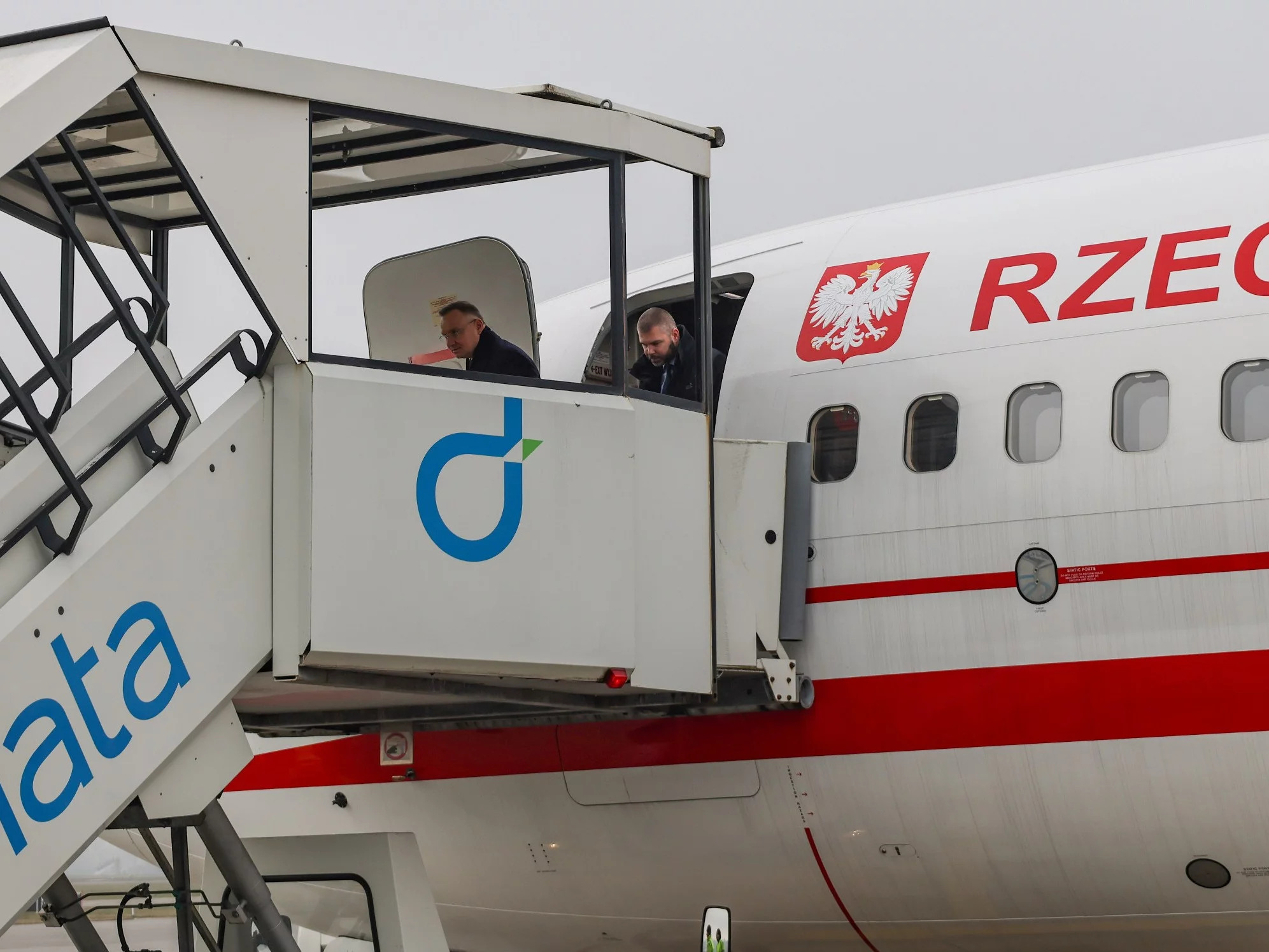 Awaria samolotu Dudy. „Po wysłaniu wiadomości do rodziny po prostu się modliłem”