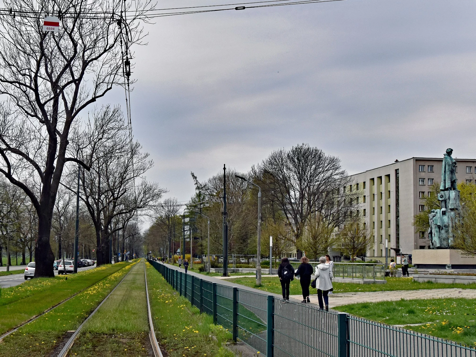 „Podejrzany przedmiot” wywołał reakcję służb. Spore utrudnienia w Krakowie