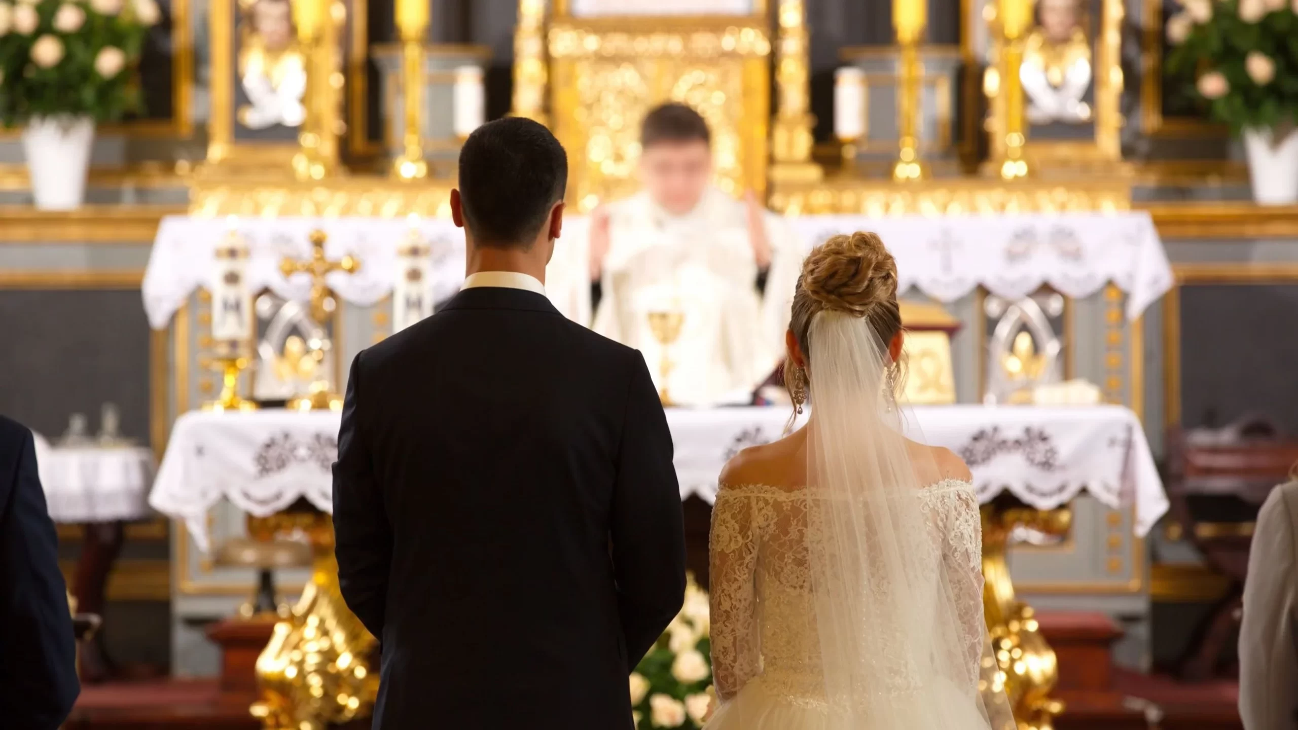 Poszedł na ślub, pan młody zniszczył mu życie. Wyrok polskiego sądu szokuje