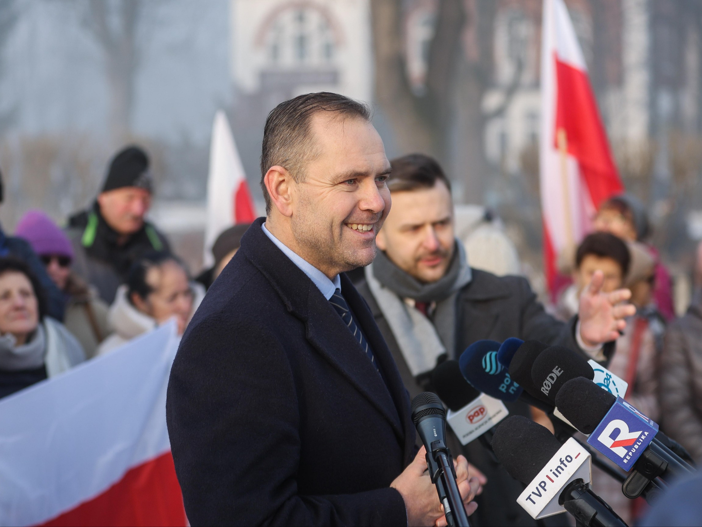 To nie koniec kłopotów Nawrockiego? „Nasi przeciwnicy grają na wymianę Karola”