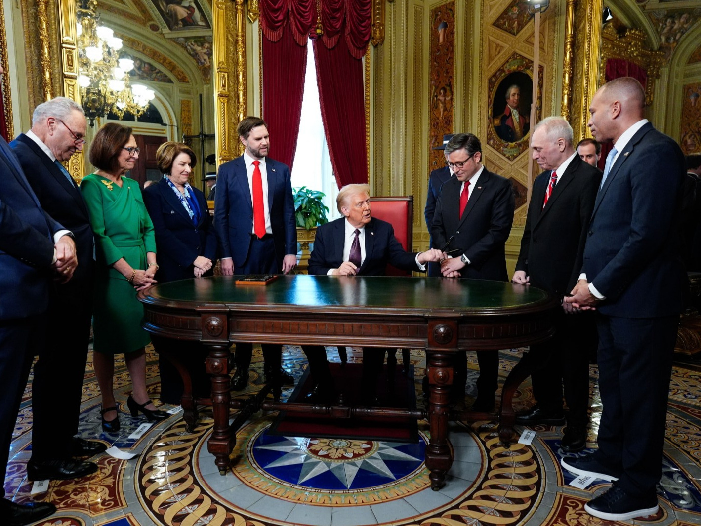 Wykwintne dania na lunchu u Trumpa. Wiemy, co zaserwowano gościom Wykwintne dania na lunchu u Trumpa. Wiemy, co zaserwowano gościom