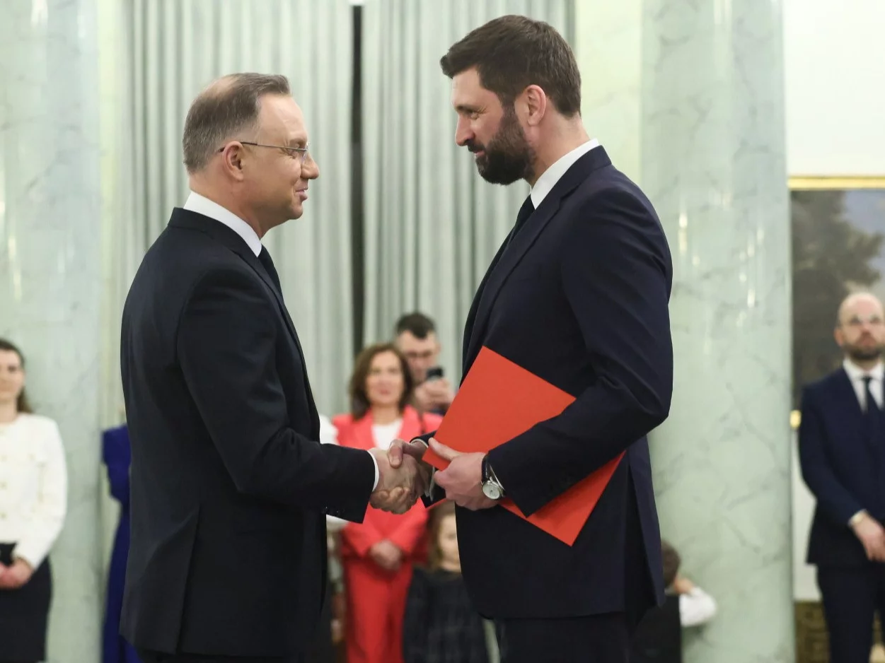 Brat Rachonia i przyjaciel z dzieciństwa. Kulisy zmian w otoczeniu Dudy Brat Rachonia i przyjaciel z dzieciństwa. Kulisy zmian w otoczeniu Dudy