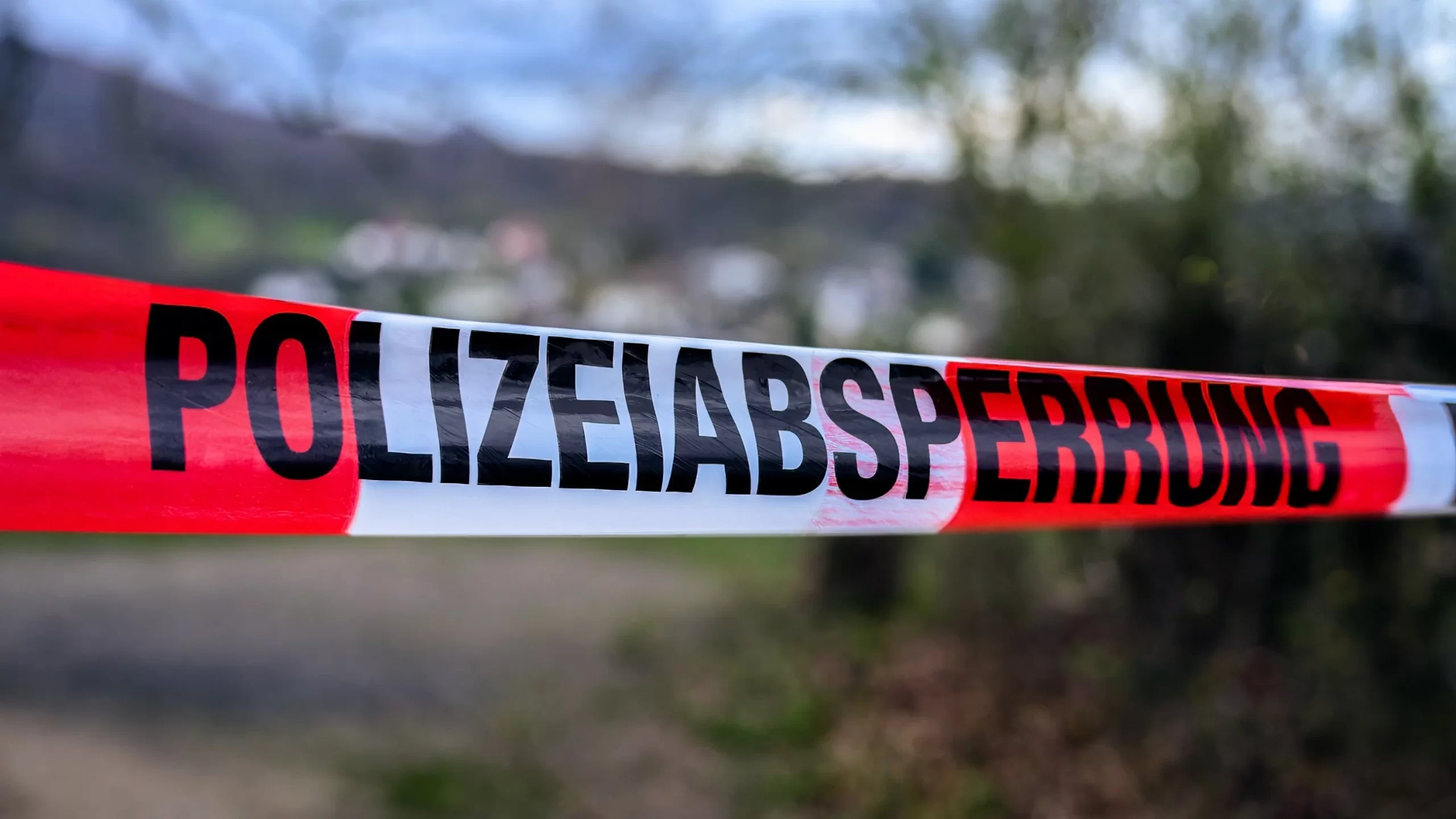 Brutalny atak przed sądem. To zemsta niemieckich gangsterów? Brutalny atak przed sądem. To zemsta niemieckich gangsterów?