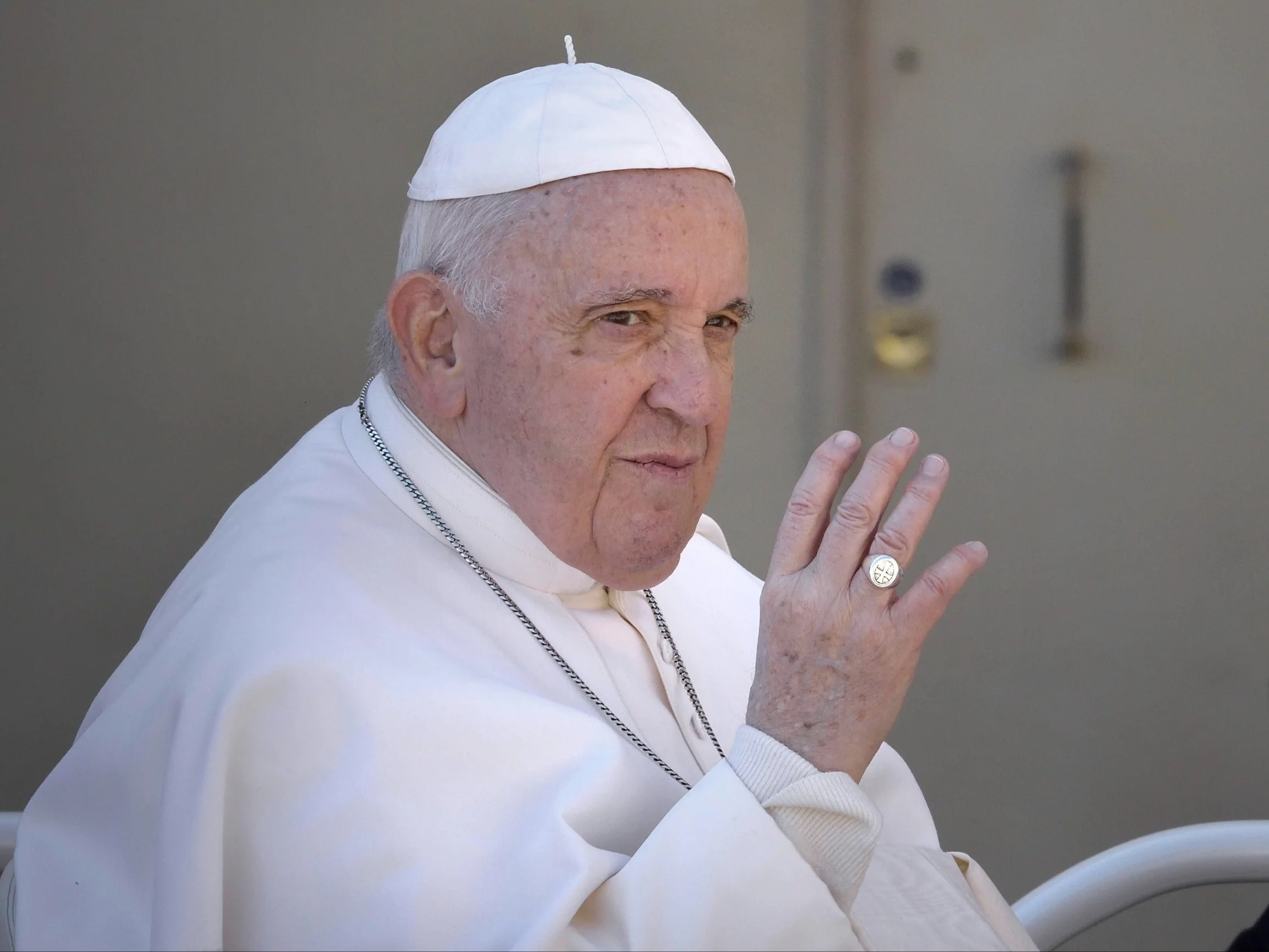 Papież Franciszek w szpitalu. Watykan: Przyjął Eucharystię