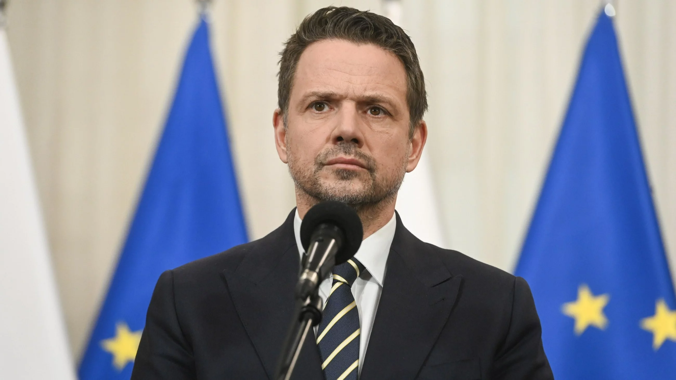 Trzaskowski z „zadyszką”, wyzwanie przed Nawrockim. Ekspert reaguje na sondaż
