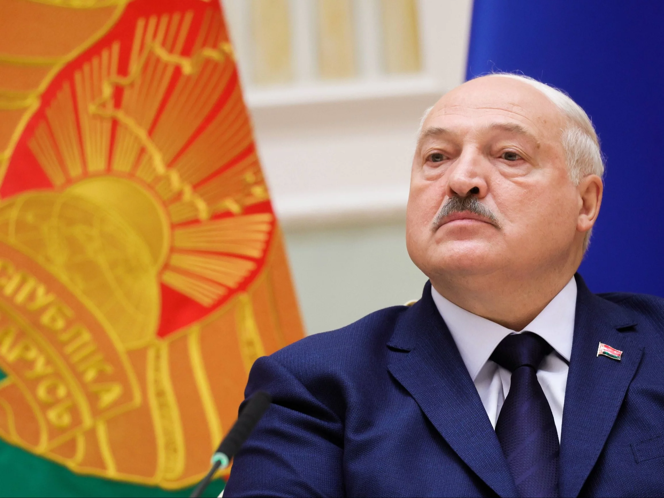 USA gra za plecami Europy? Tajne rozmowy z Łukaszenką budzą kontrowersje