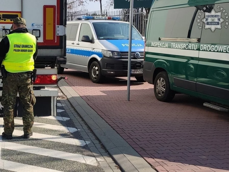 Polska uszczelnia granicę. Wszystko przez groźną chorobę na Słowacji Polska uszczelnia granicę. Wszystko przez groźną chorobę na Słowacji