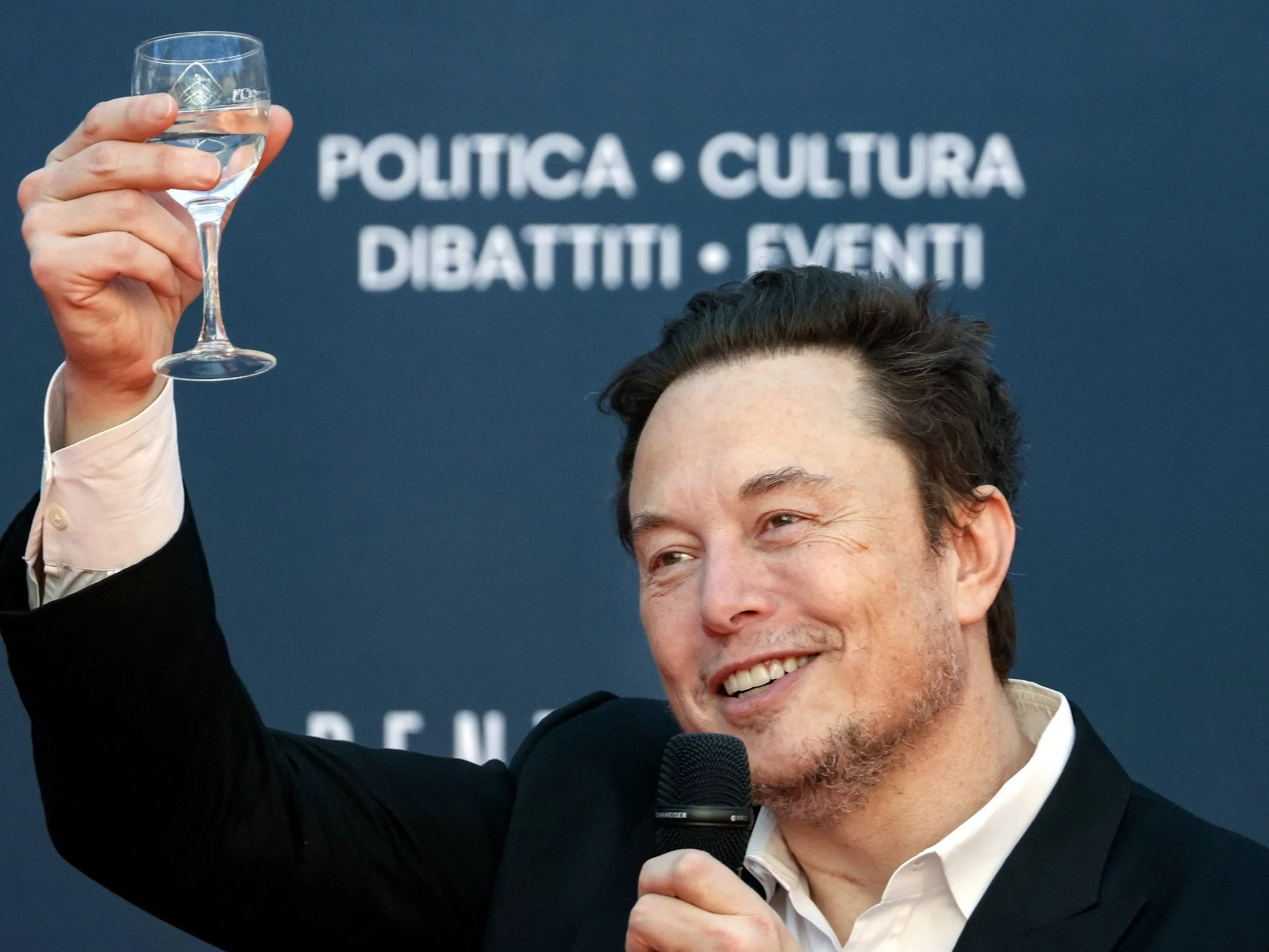 Elon Musk porzuci pracę w administracji Trumpa? Pojawiła się sugestia, że ma dość Elon Musk porzuci pracę w administracji Trumpa? Pojawiła się sugestia, że ma dość