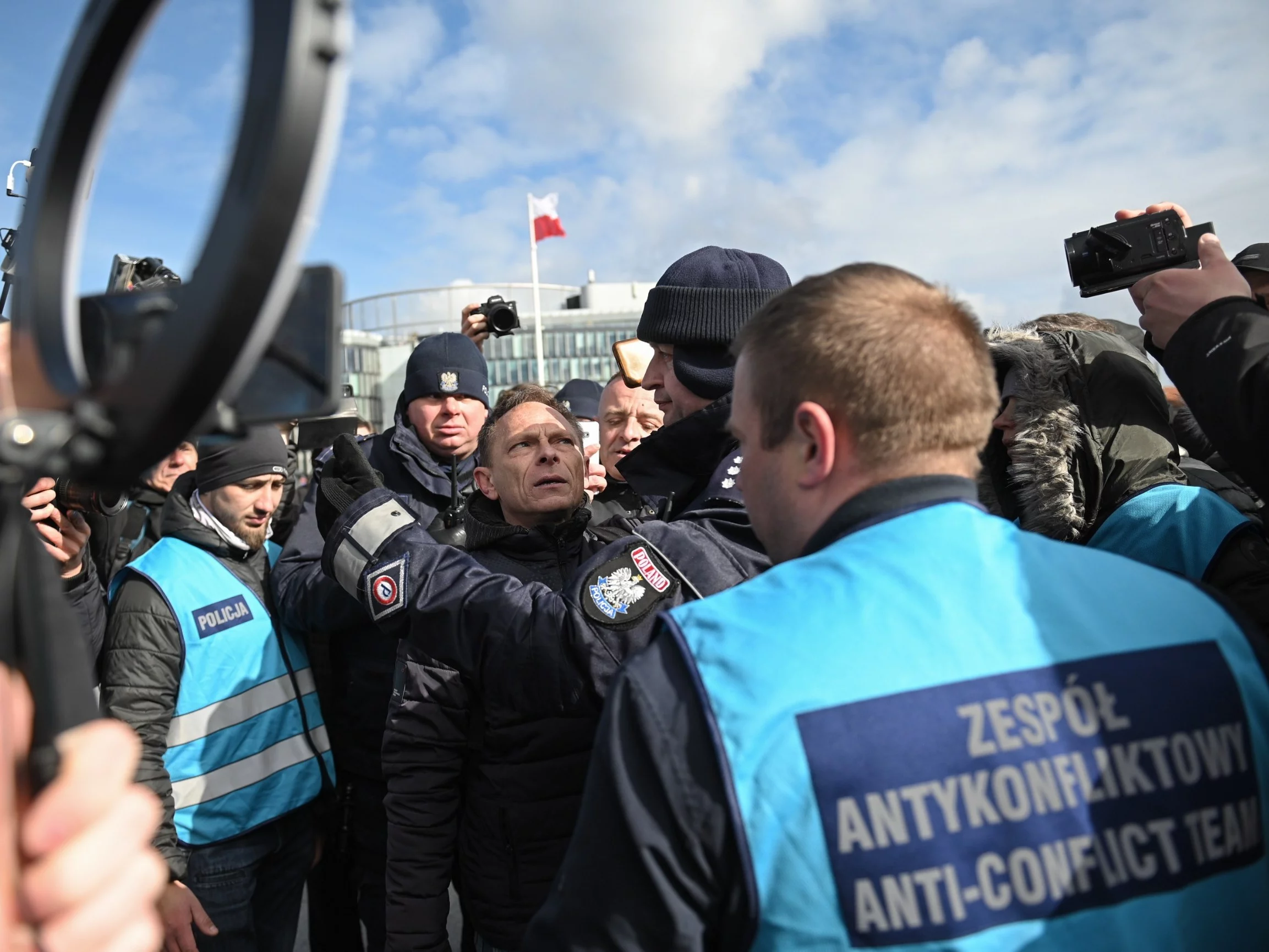 „Kula w łeb dla Kaczyńskiego”. Stanowski o „kontrowersyjnej” interwencji policjantów