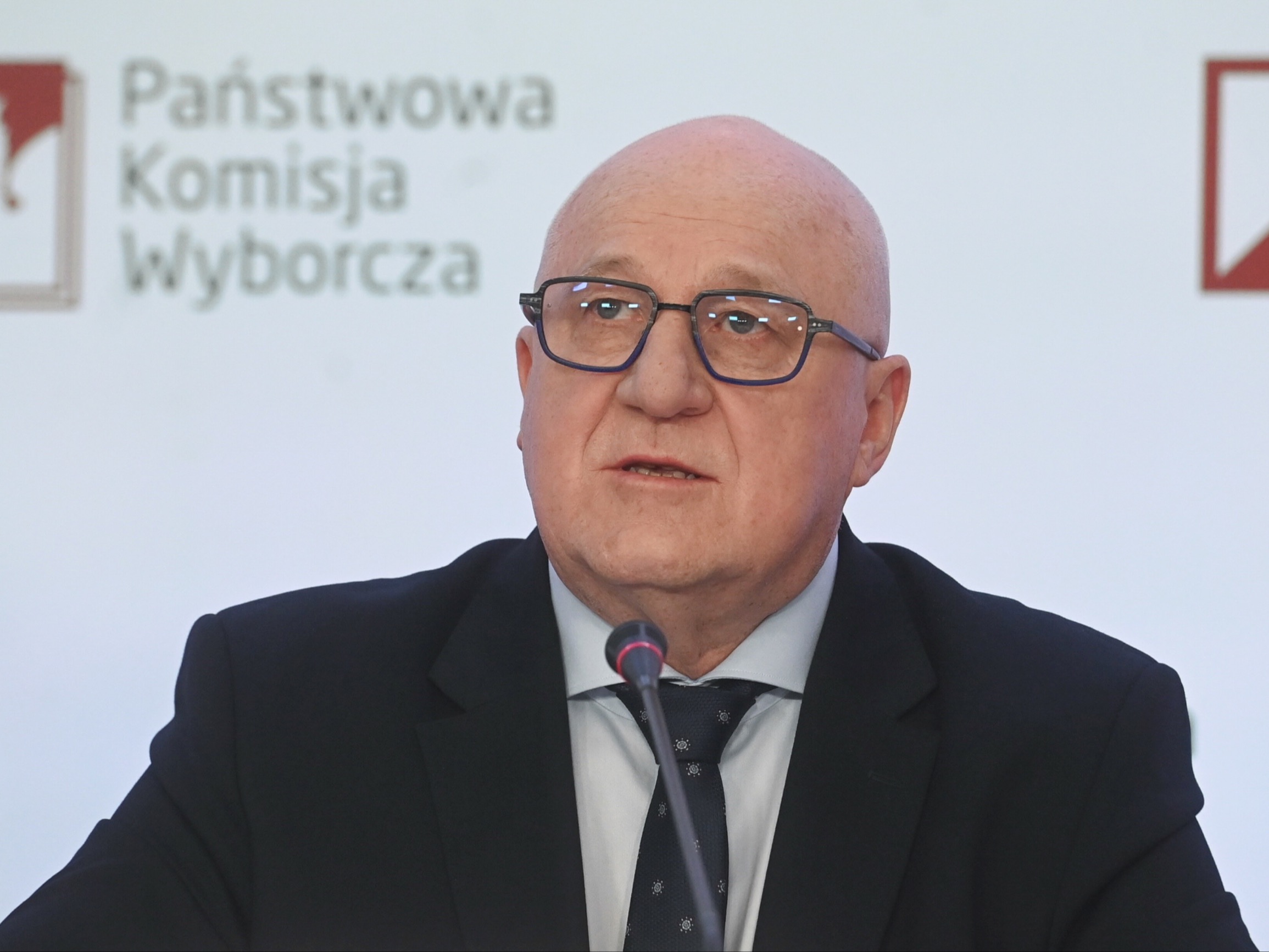 Członek komisji wyborczej miał być pod wpływem alkoholu. „Po prostu uciekł”