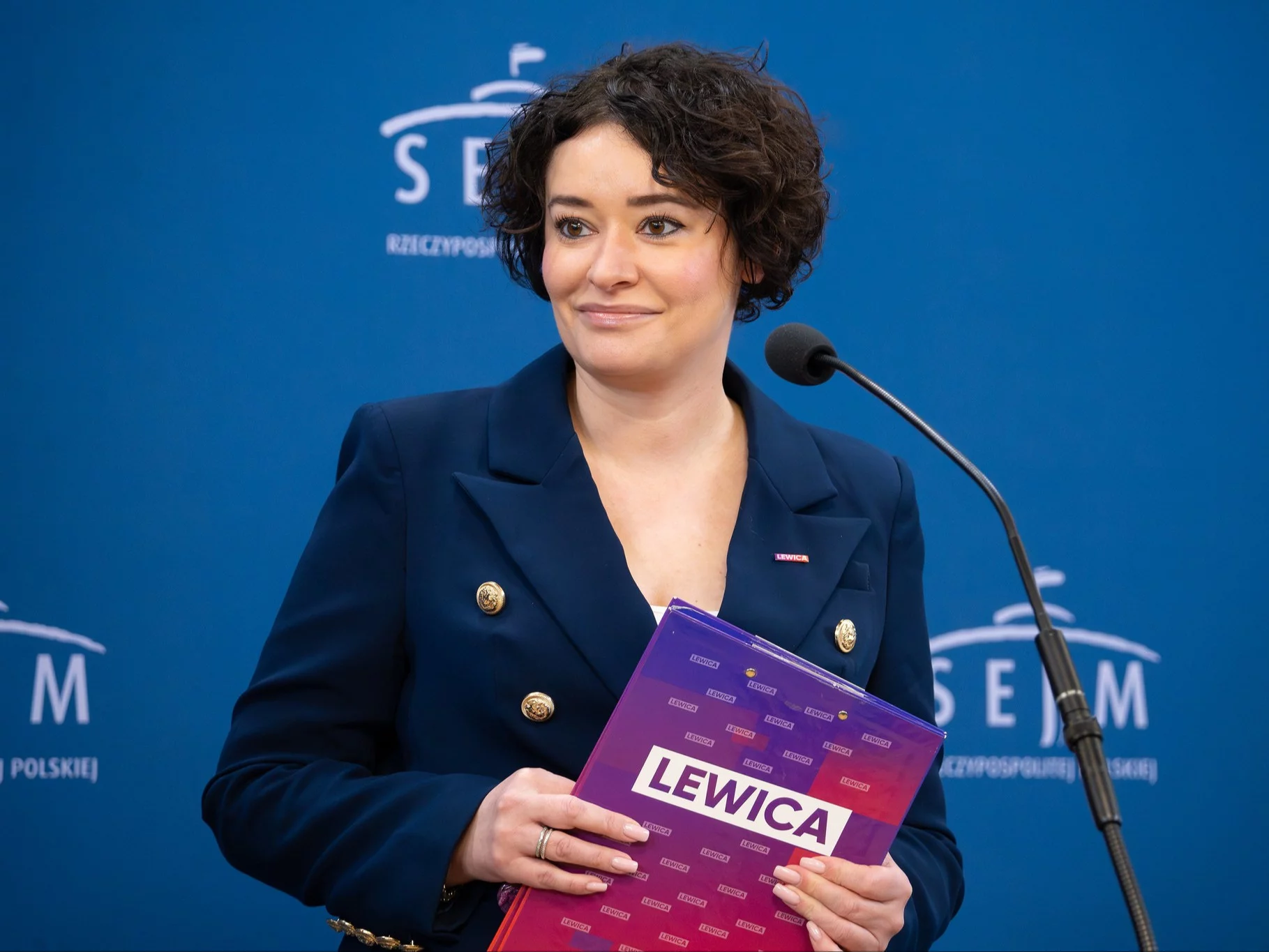Na zdalnym posiedzeniu KRS... w wannie. Posłanka Żukowska tłumaczy swoje zachowanie Na zdalnym posiedzeniu KRS... w wannie. Posłanka Żukowska tłumaczy swoje zachowanie