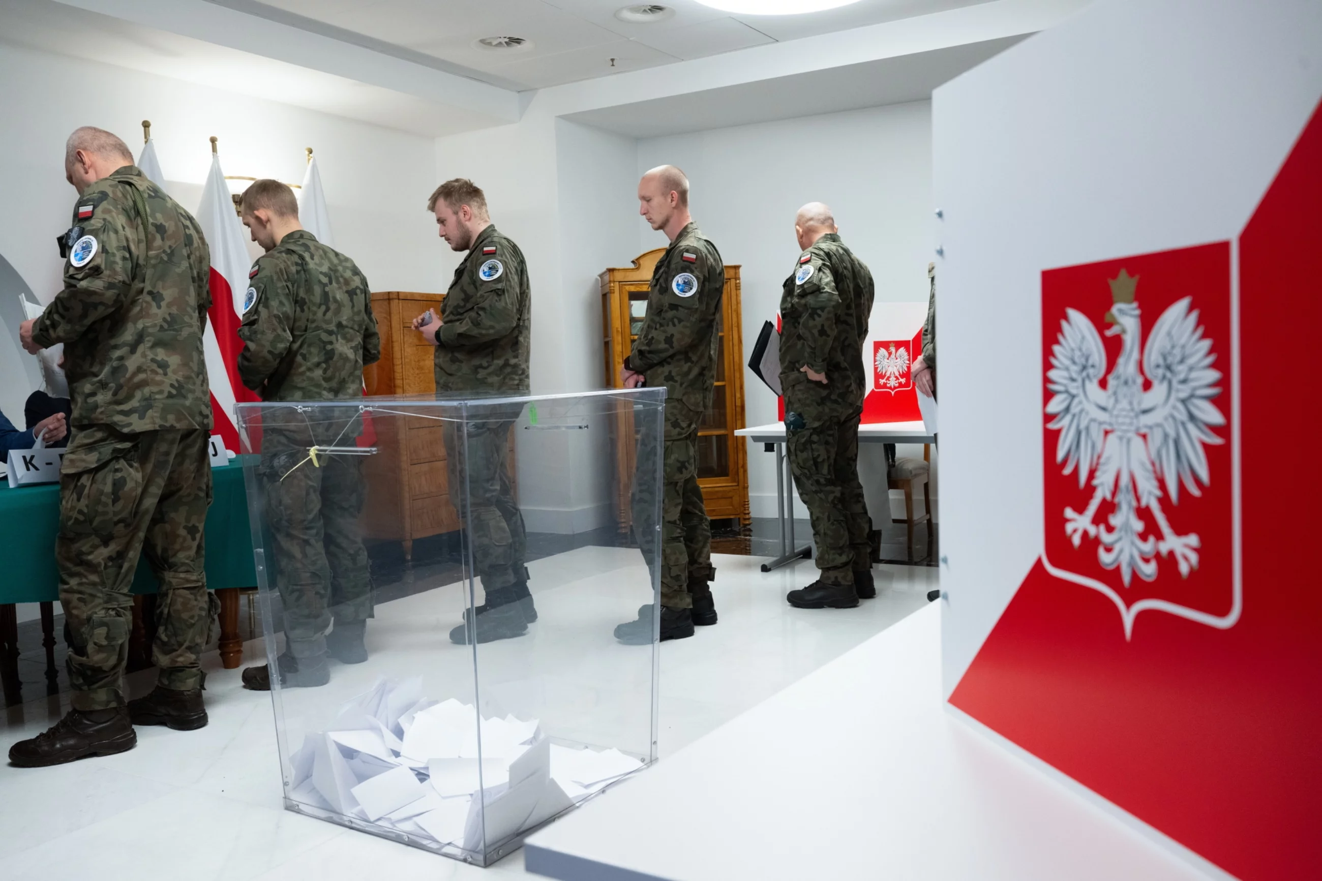 Polacy za granicą głosowali inaczej niż w kraju. Niespodzianki I tury wyborów