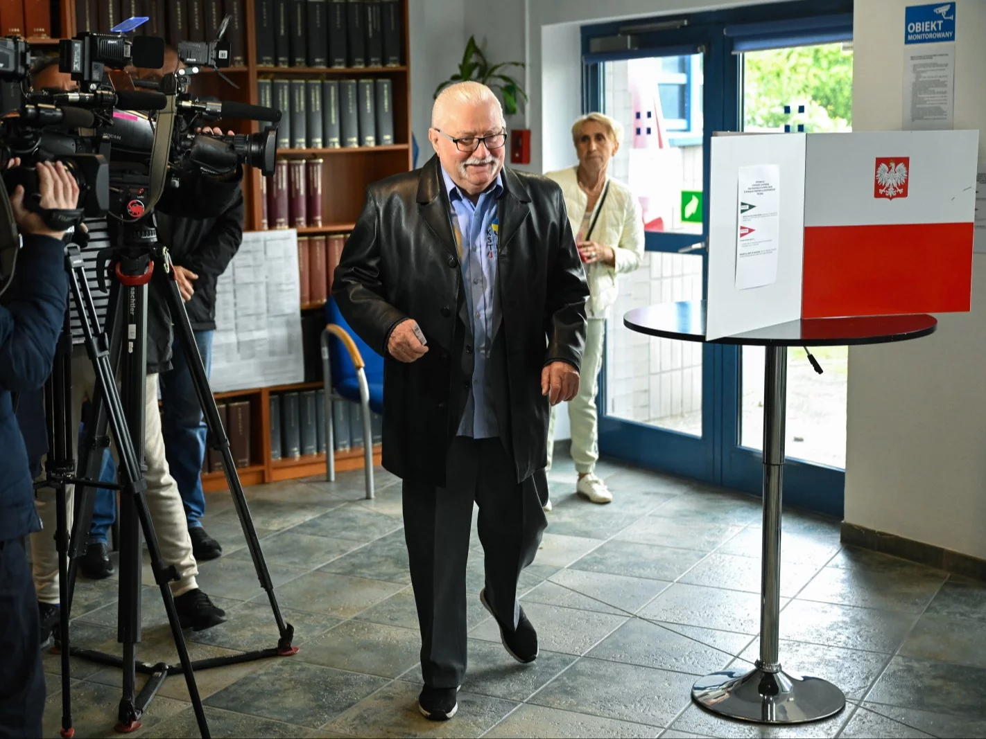 Prokuratura podała nowe informacje o śmierci syna Wałęsy. Zapadła decyzja Prokuratura podała nowe informacje o śmierci syna Wałęsy. Zapadła decyzja
