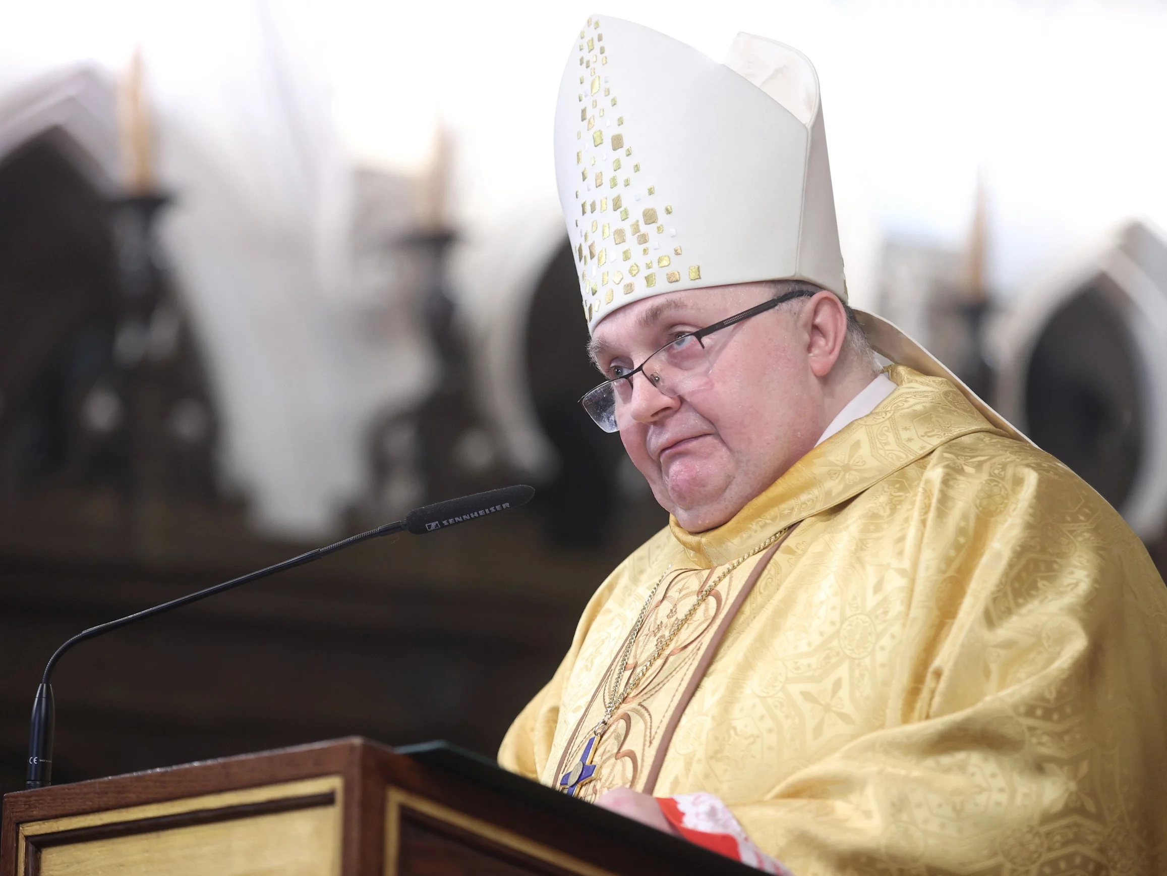 Skandaliczne zachowanie biskupa wobec proboszcza. Znany ksiądz wstawił nagranie Skandaliczne zachowanie biskupa wobec proboszcza. Znany ksiądz wstawił nagranie