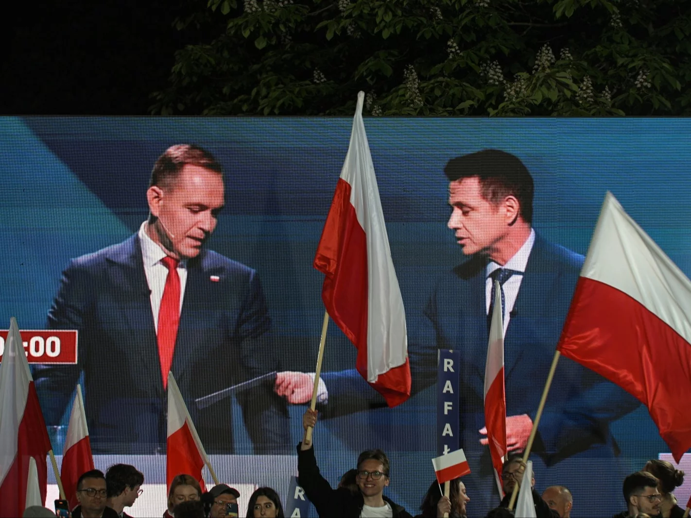 Trzaskowski ujawnił dane pana Jerzego. Złamał przepisy? Prawnik stawia sprawę jasno Trzaskowski ujawnił dane pana Jerzego. Złamał przepisy? Prawnik stawia sprawę jasno