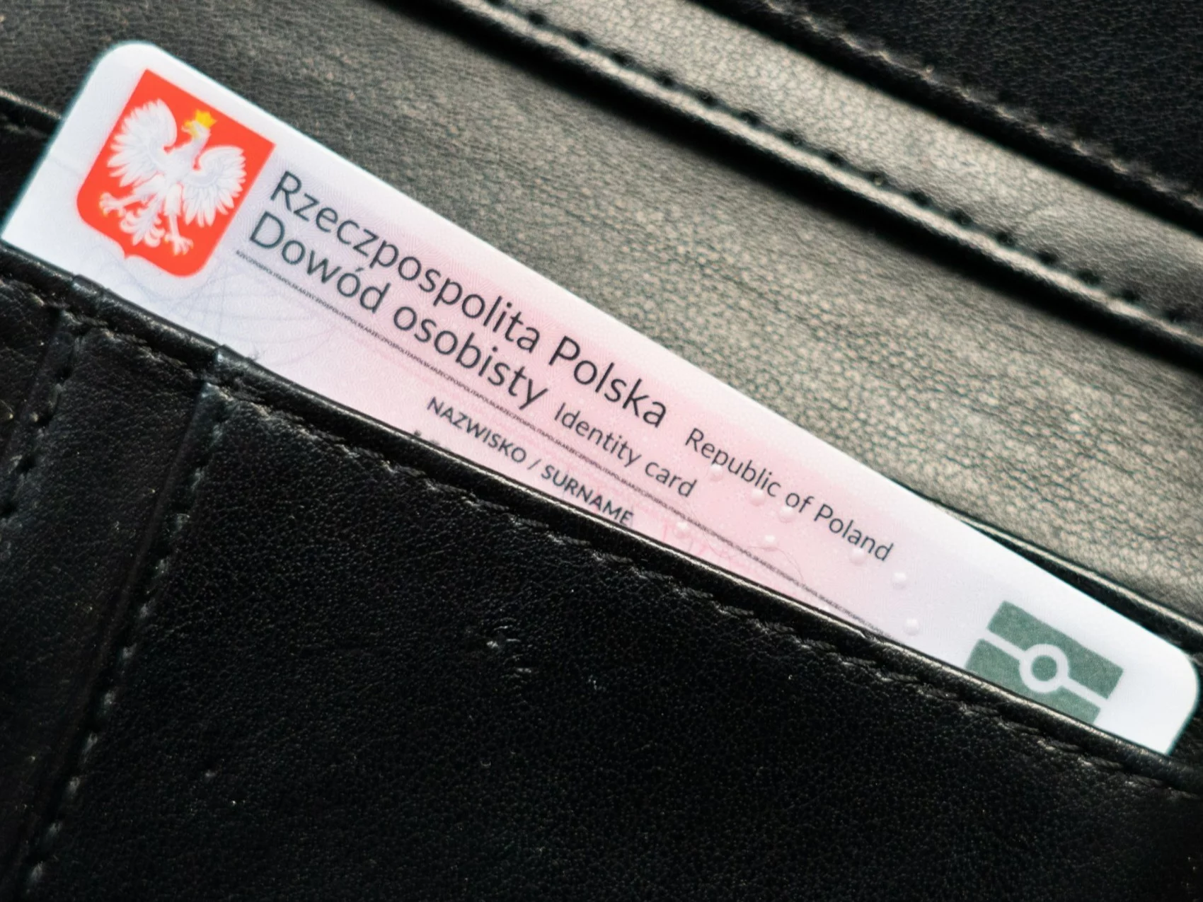 Tylu Ukraińców uzyskało obywatelstwo. Polska w ogonie Europy