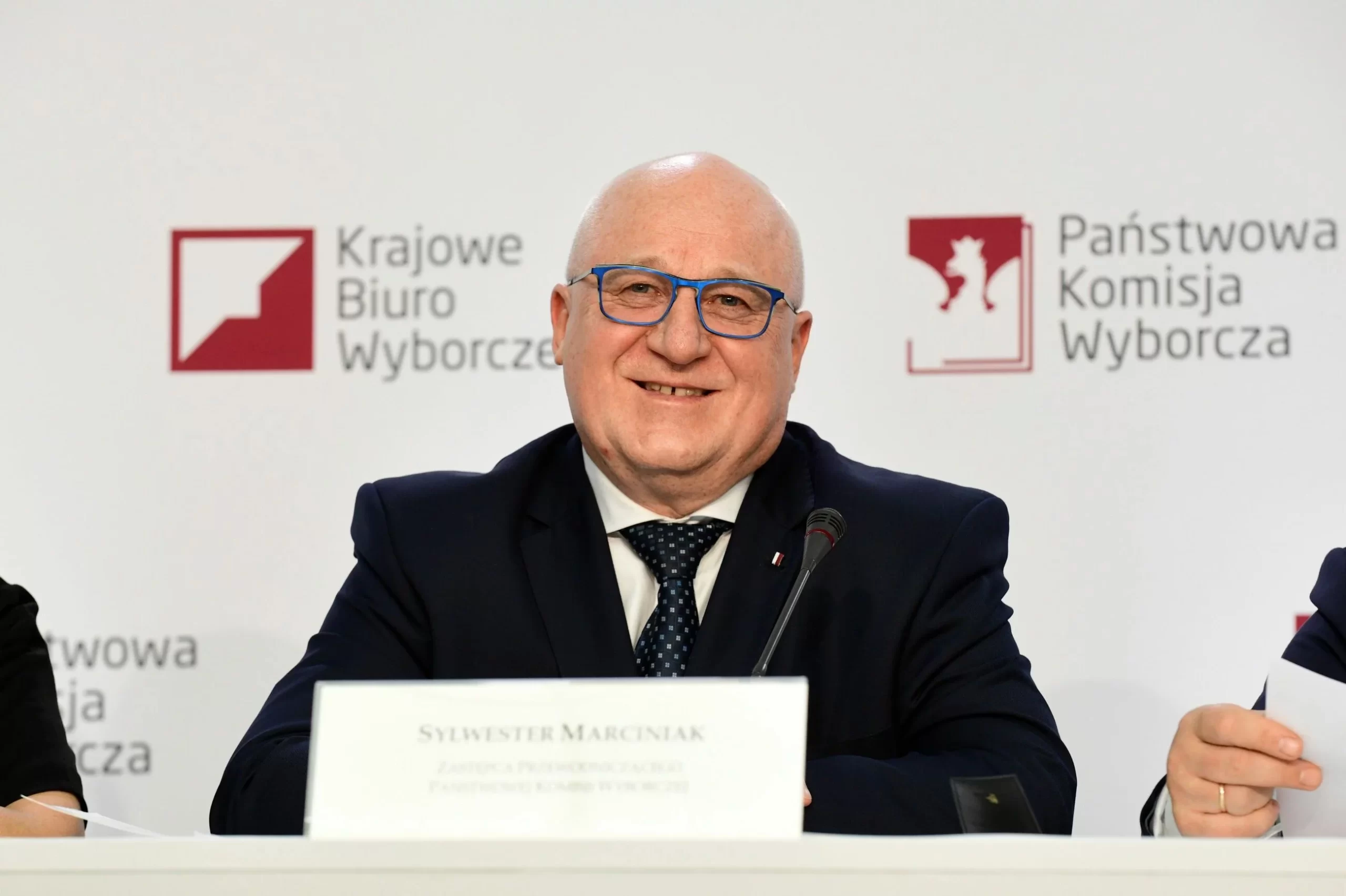 „Cuda nad urną” i nieprawidłowości. PKW wydała pilny komunikat „Cuda nad urną” i nieprawidłowości. PKW wydała pilny komunikat