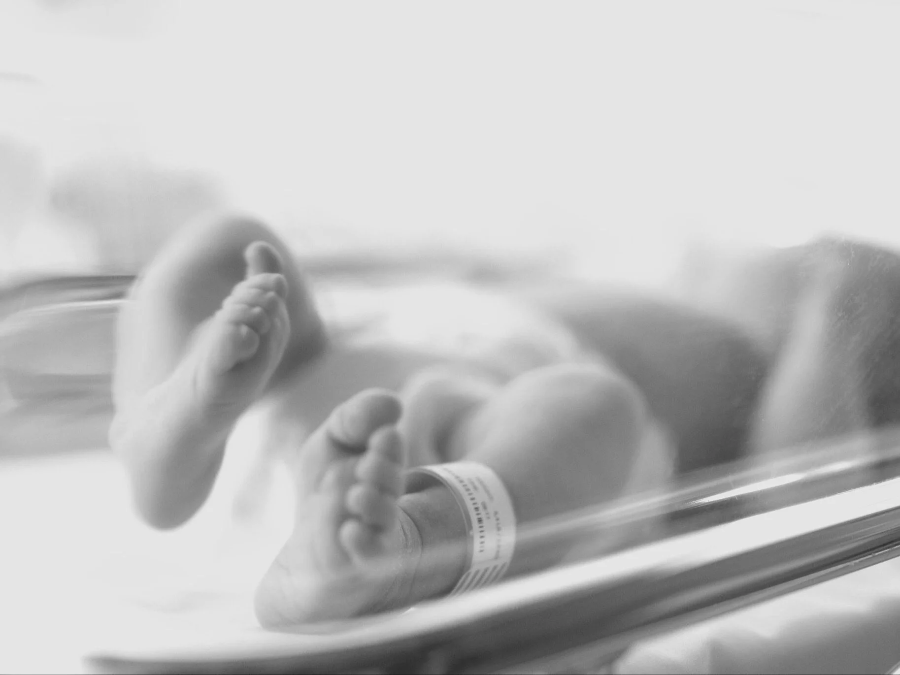Horror w szpitalu w Ostrołęce. Lekarz nie wykonał cesarskiego cięcia, noworodek zmarł Horror w szpitalu w Ostrołęce. Lekarz nie wykonał cesarskiego cięcia, noworodek zmarł
