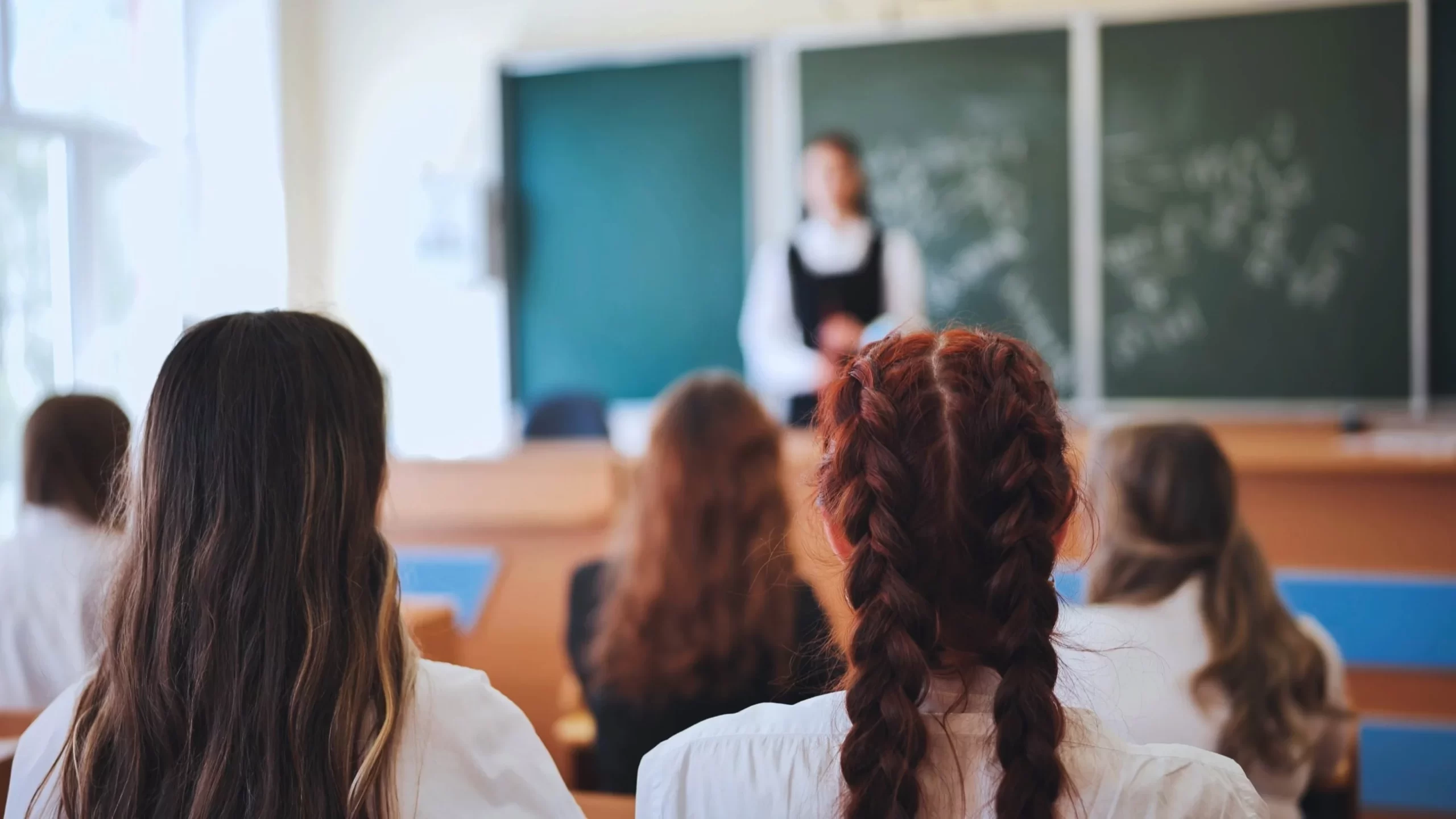 MEN wprowadza nowy przedmiot do szkół. Eksperci przestrzegają rodziców MEN wprowadza nowy przedmiot do szkół. Eksperci przestrzegają rodziców