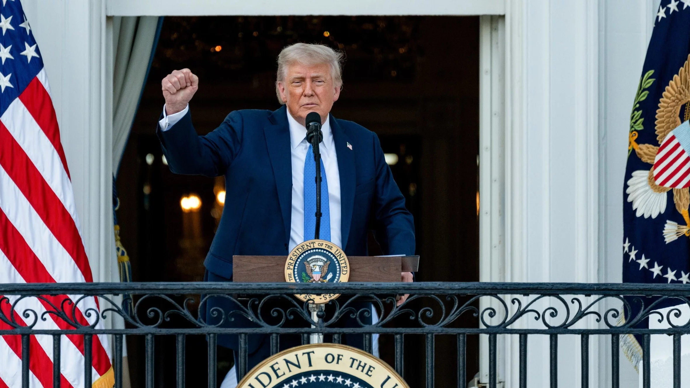 Obywatele 12 krajów nie wjadą do USA. To odpowiedź Trumpa Obywatele 12 krajów nie wjadą do USA. To odpowiedź Trumpa