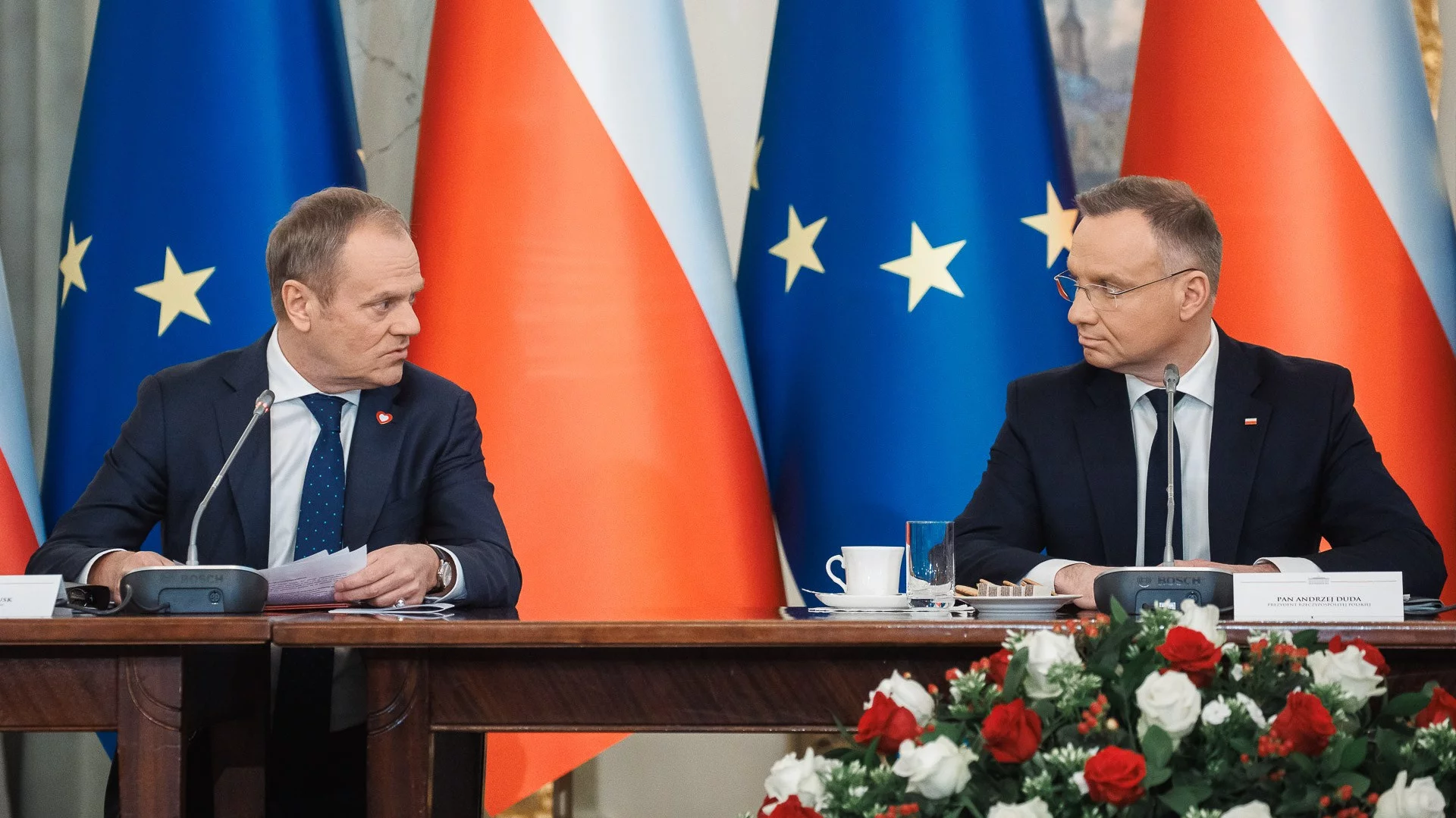 Polacy ocenili polityków. Zła wiadomość dla Donalda Tuska Polacy ocenili polityków. Zła wiadomość dla Donalda Tuska