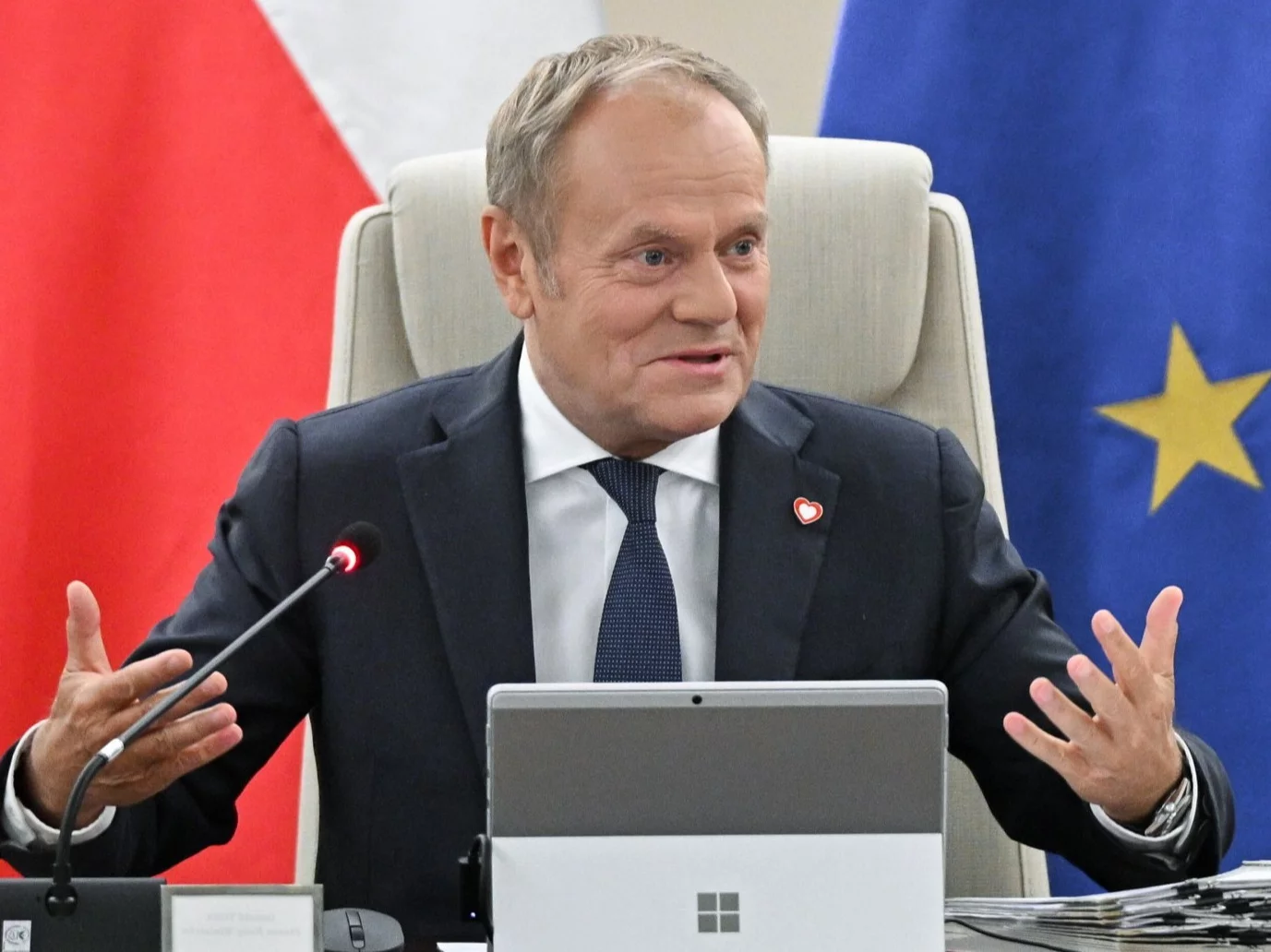 Tusk powinien zrezygnować? Wymowne wyniki nowego sondażu Tusk powinien zrezygnować? Wymowne wyniki nowego sondażu