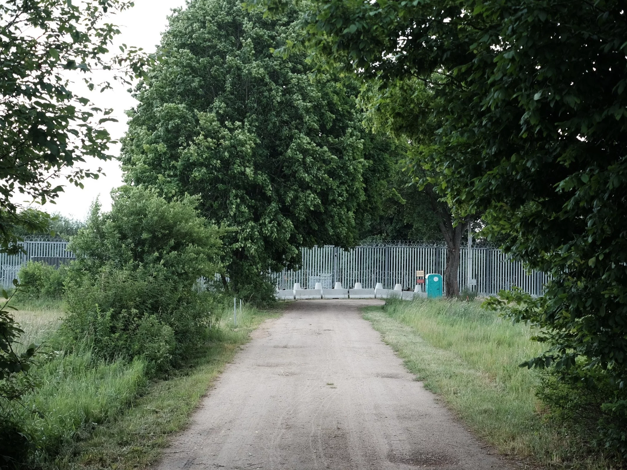 Zwłoki przy granicy z Białorusią. Prokuratura ustaliła tożsamość jednej z osób Zwłoki przy granicy z Białorusią. Prokuratura ustaliła tożsamość jednej z osób