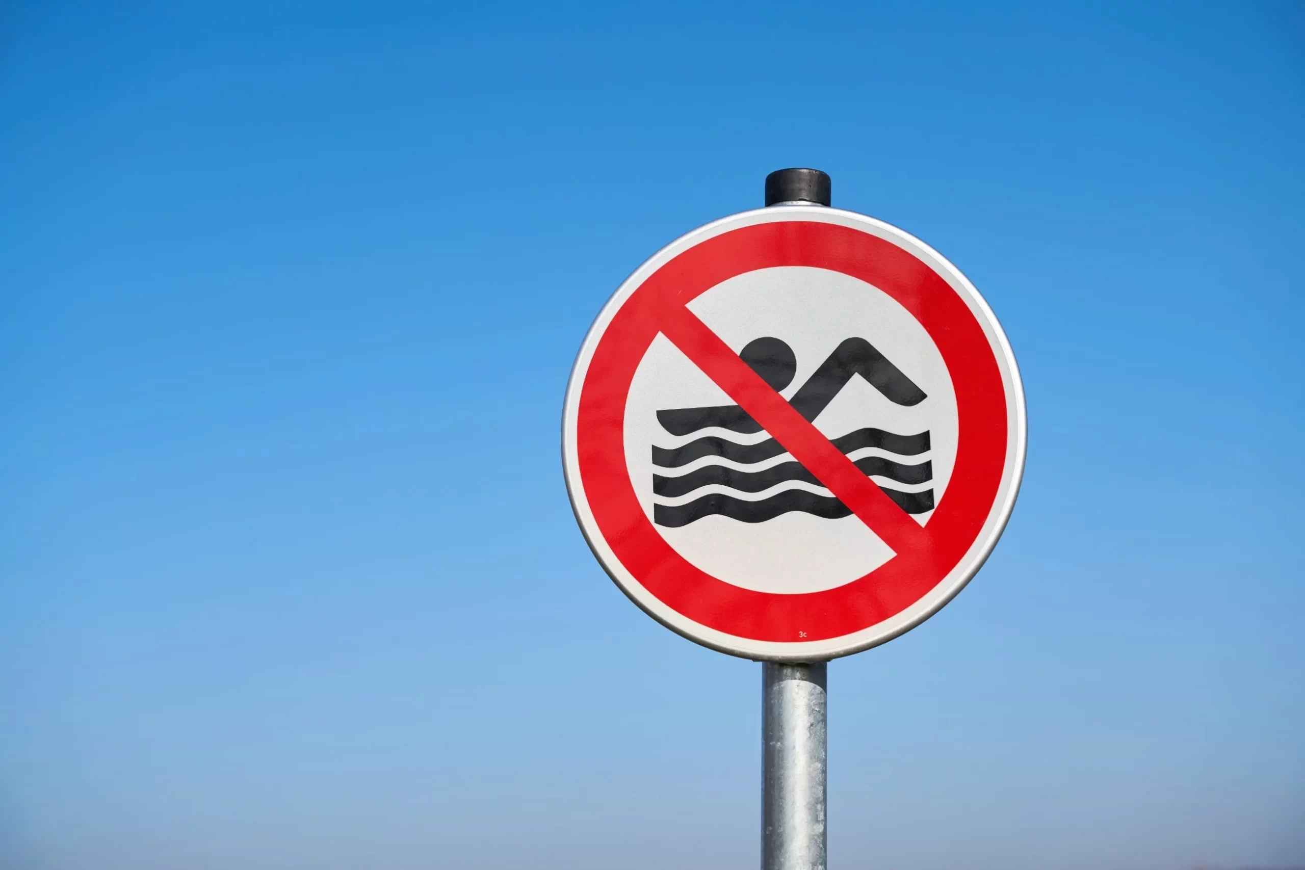 Alert RCB dla dwóch powiatów. Zakaz korzystania z rzeki Alert RCB dla dwóch powiatów. Zakaz korzystania z rzeki