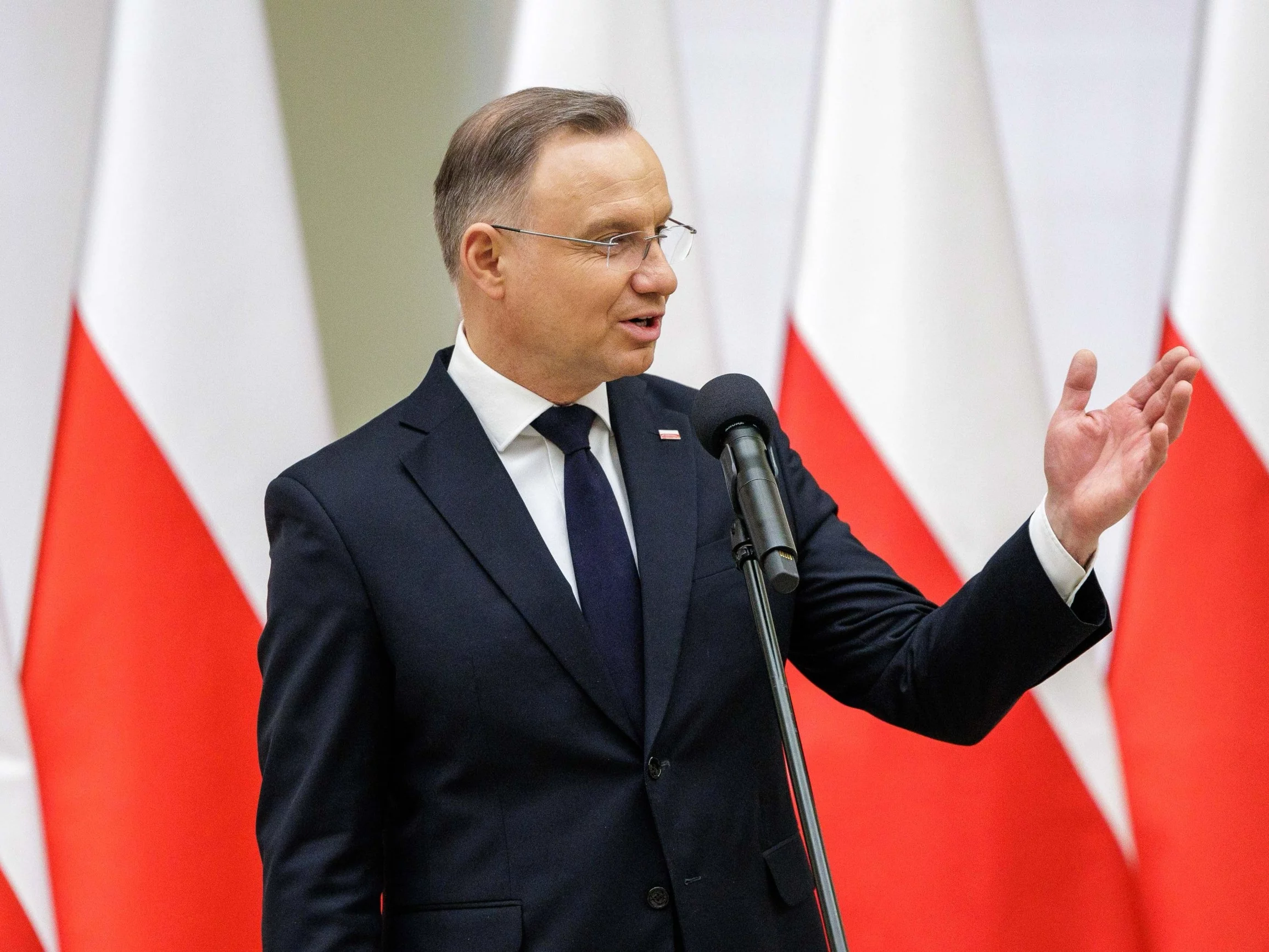 Błyskawiczna riposta Andrzeja Dudy. Tak odpowiedział Tuskowi ws. Bąkiewicza Błyskawiczna riposta Andrzeja Dudy. Tak odpowiedział Tuskowi ws. Bąkiewicza