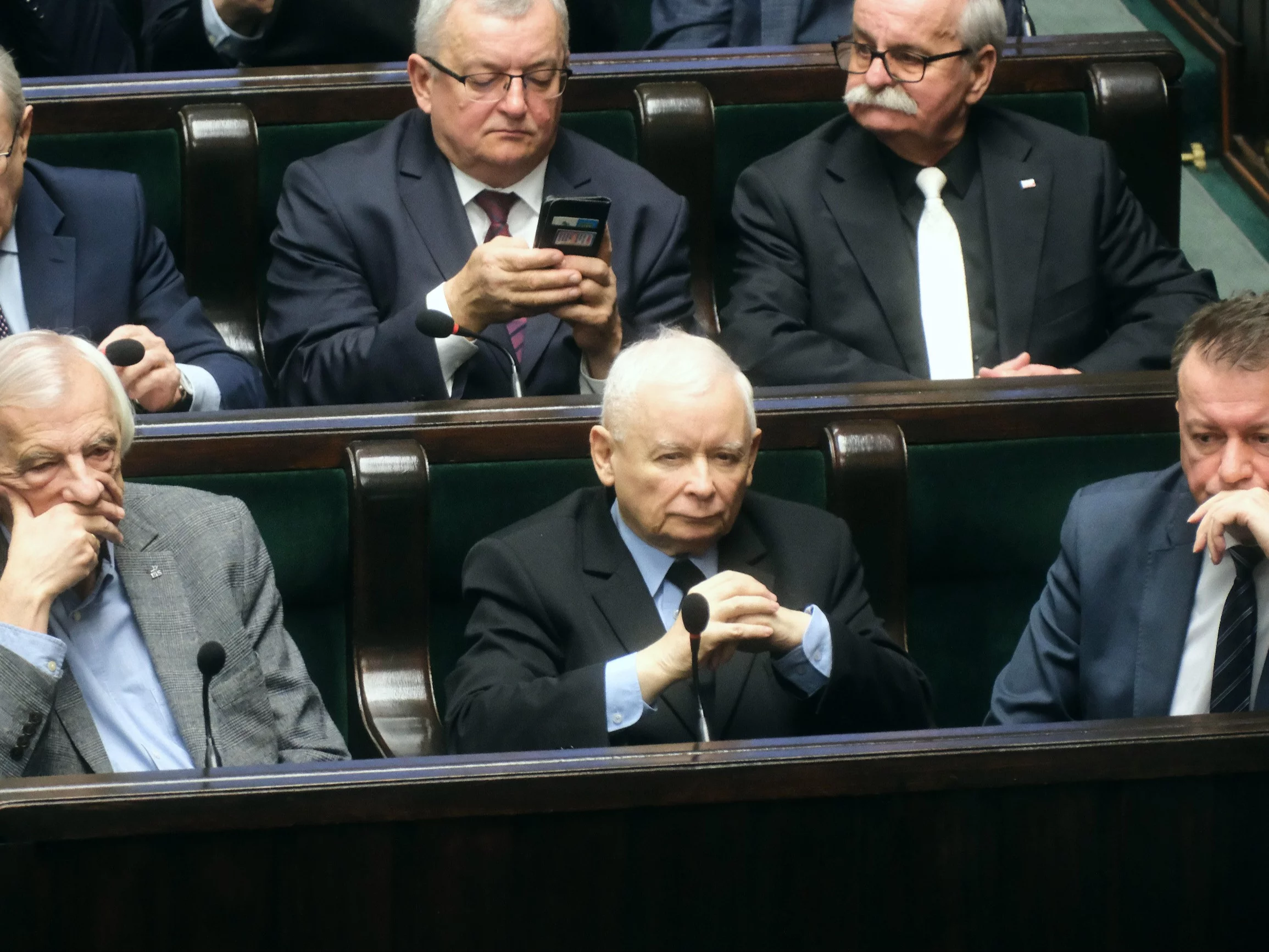 Tak PiS chciało zażegnać kryzys. Wyciekły tajne instrukcje