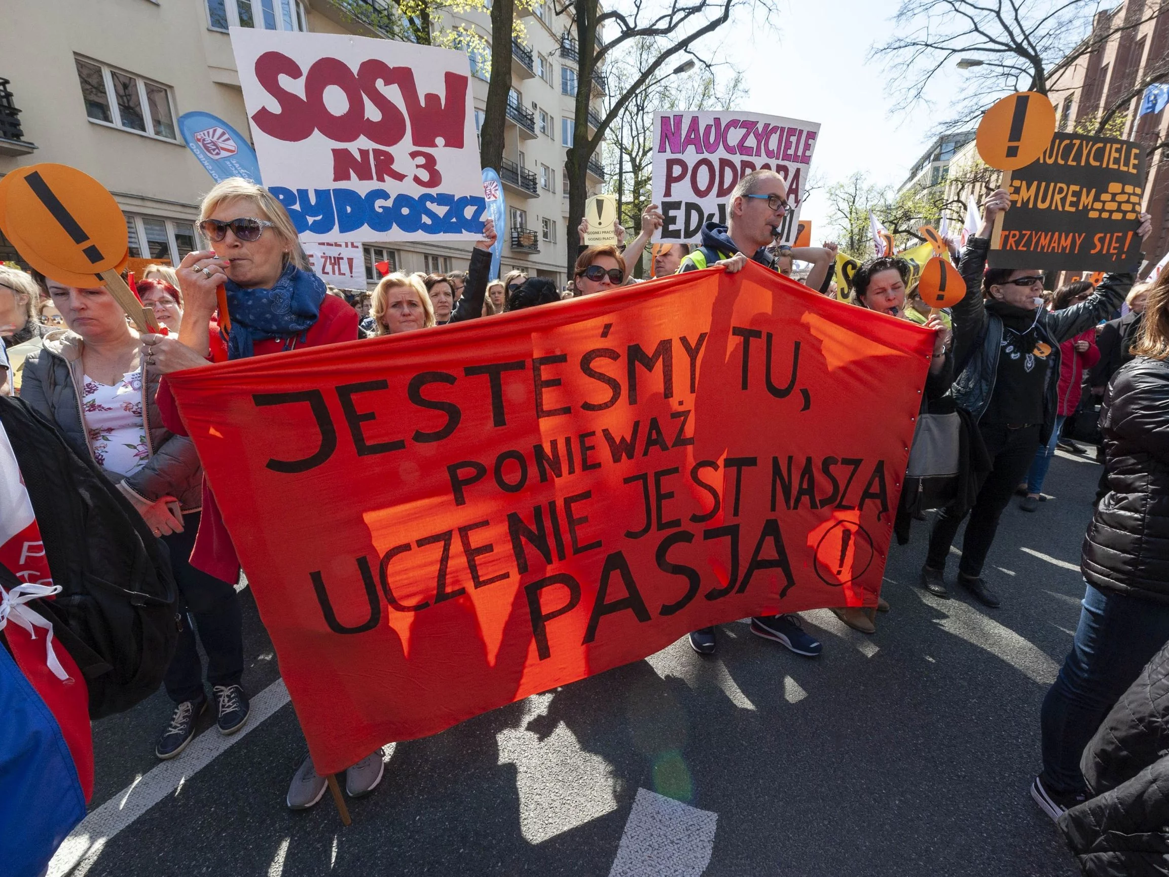 Nauczyciele sparaliżują Warszawę? W oświacie wrze