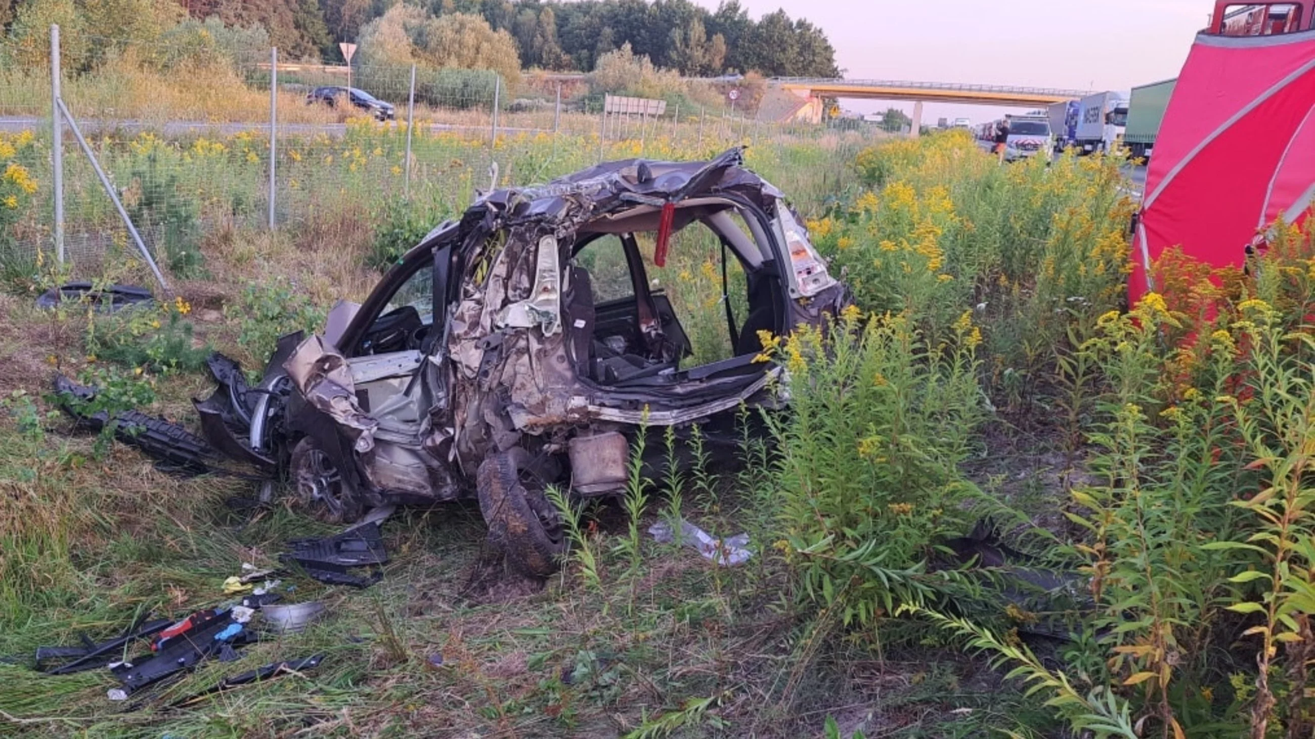 Tragedia na ekspresówce. Ciężarówka staranowała auto, są ofiary śmiertelne i ranni