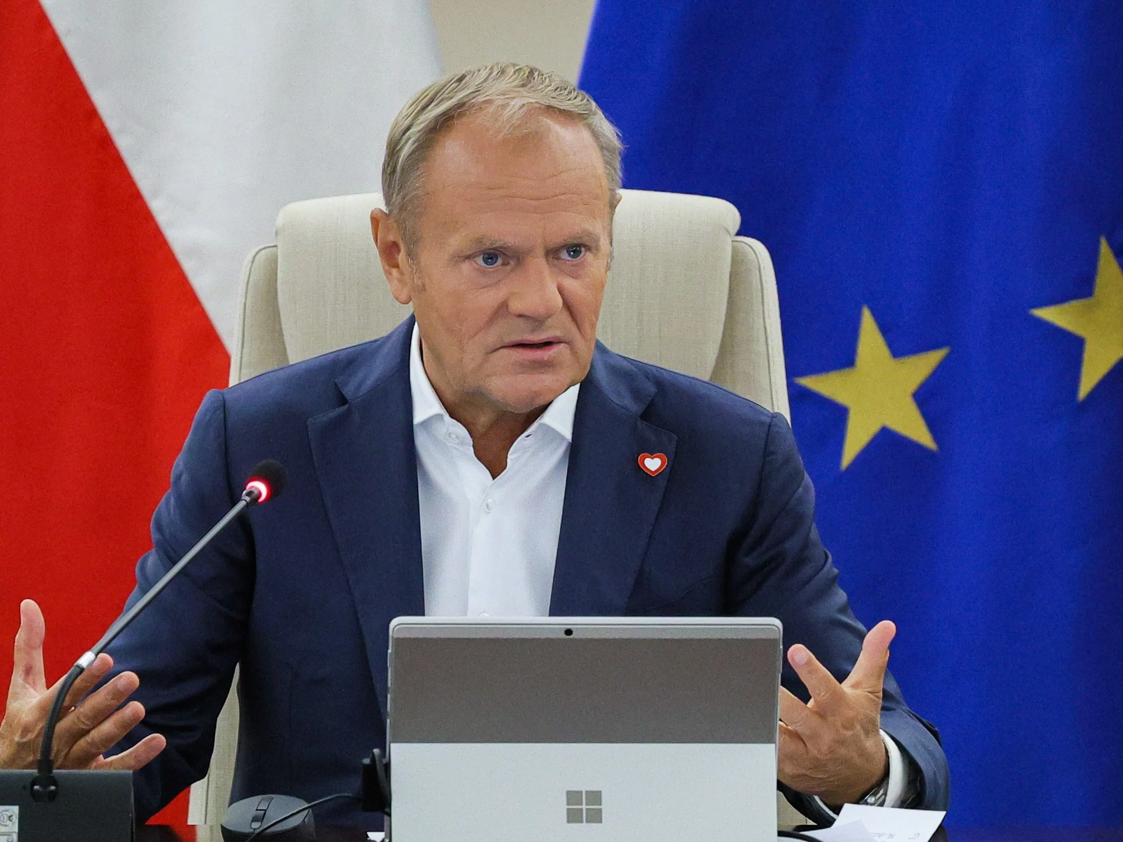 Wymowny wpis Tuska. „Scenariusz organizowany przez obcych agentów”