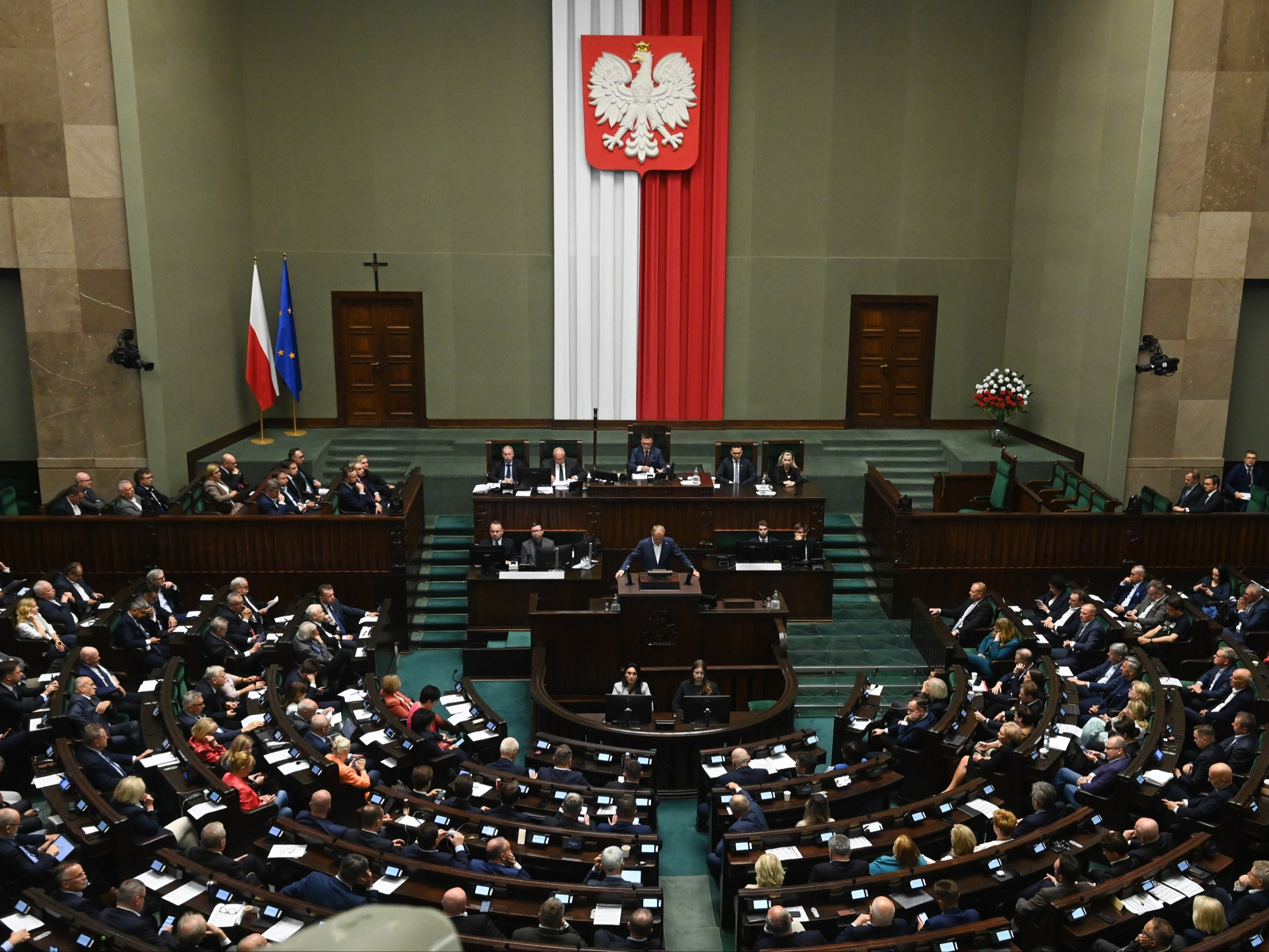 Awantura w Sejmie. Minuta ciszy za minutą ciszy Awantura w Sejmie. Minuta ciszy za minutą ciszy