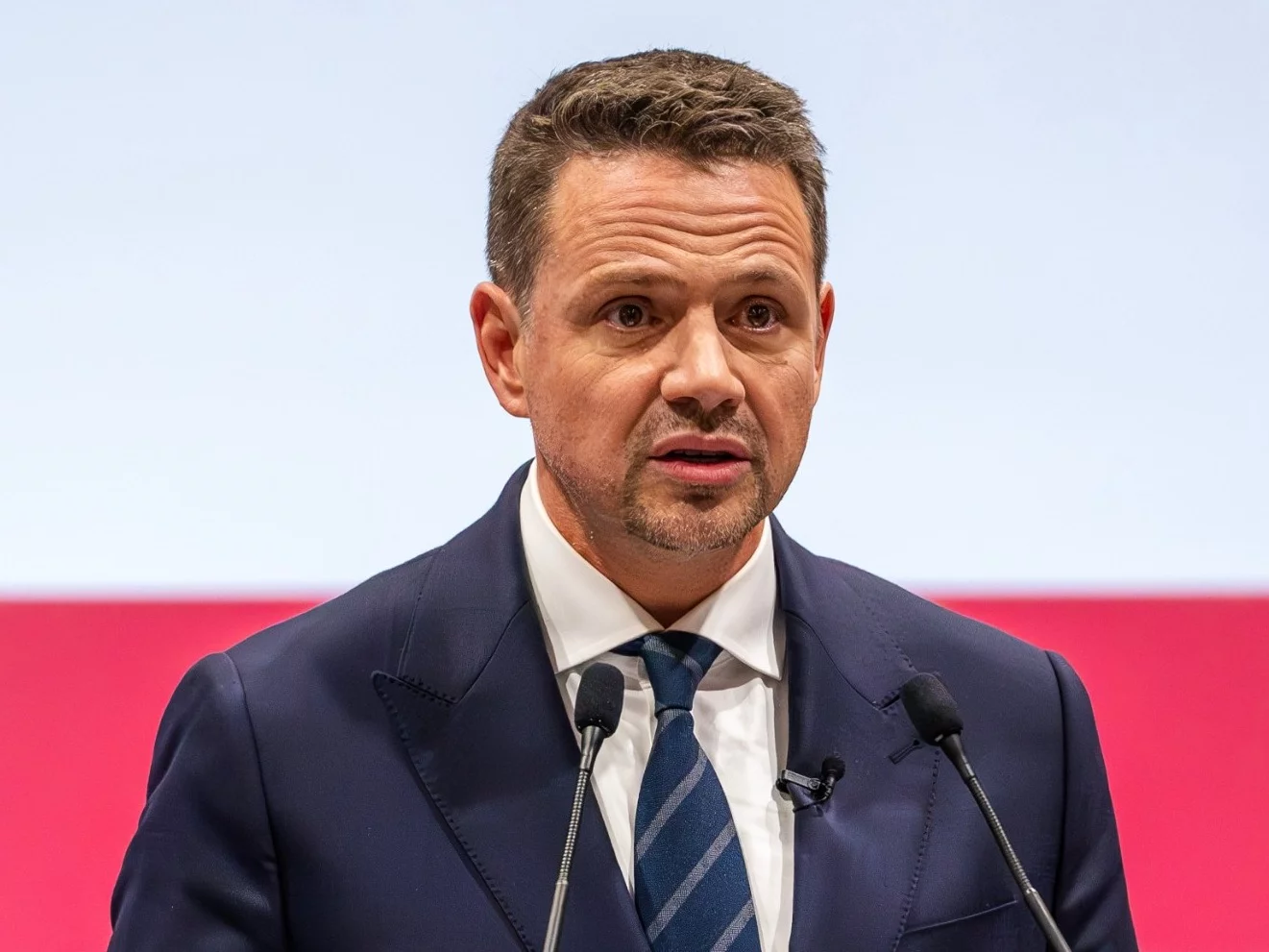 Co Polacy sądzą o nocnej prohibicji? Sondaż pokazał to jasno Co Polacy sądzą o nocnej prohibicji? Sondaż pokazał to jasno