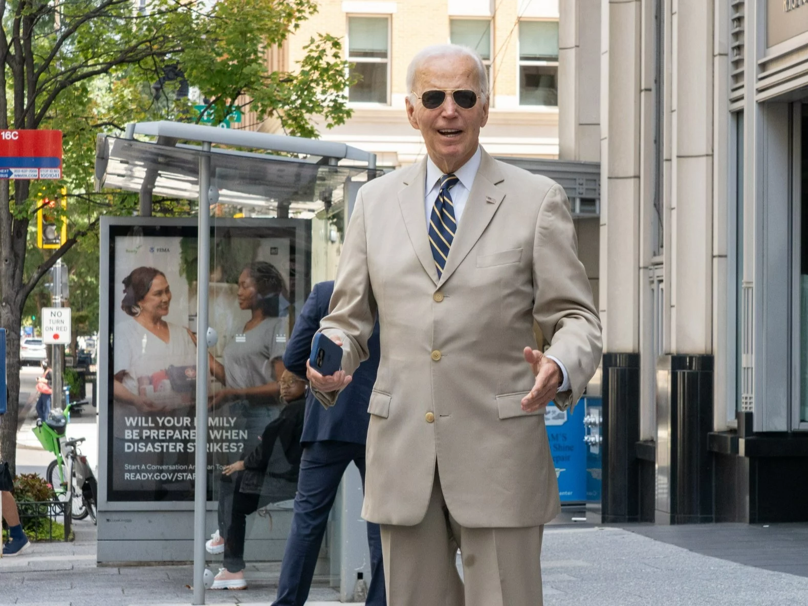 Joe Biden z blizną na czole. Były prezydent USA przeszedł operację Joe Biden z blizną na czole. Były prezydent USA przeszedł operację