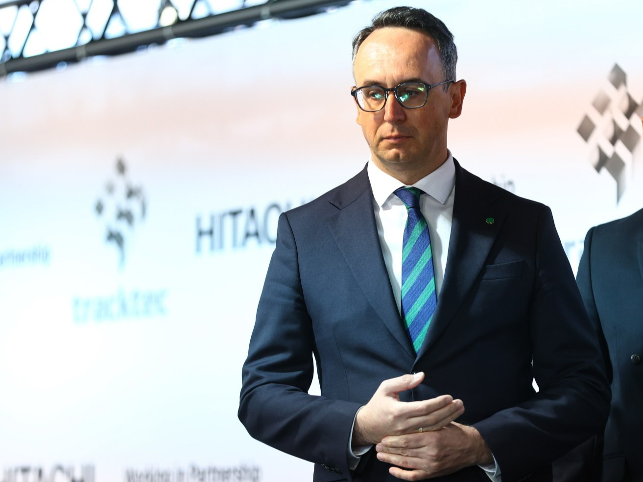Lewica chciała darmowej wody w restauracjach. Pogardliwa odpowiedź ministra