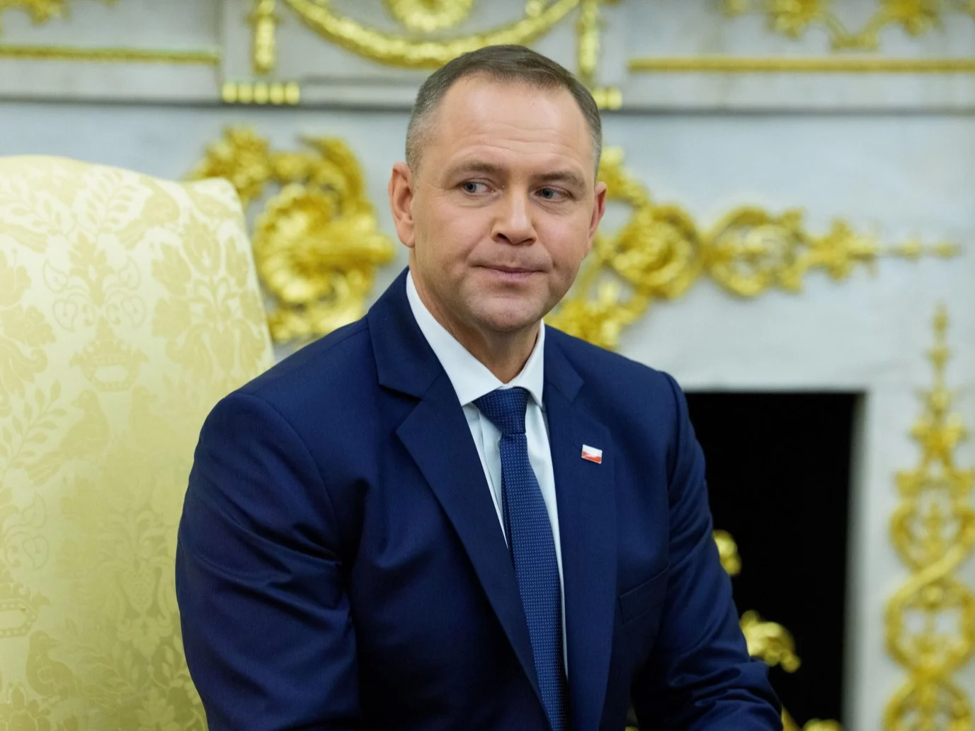 Nawrocki domaga się zwrotu odznaczenia. W tle tajemnicza śmierć księdza
