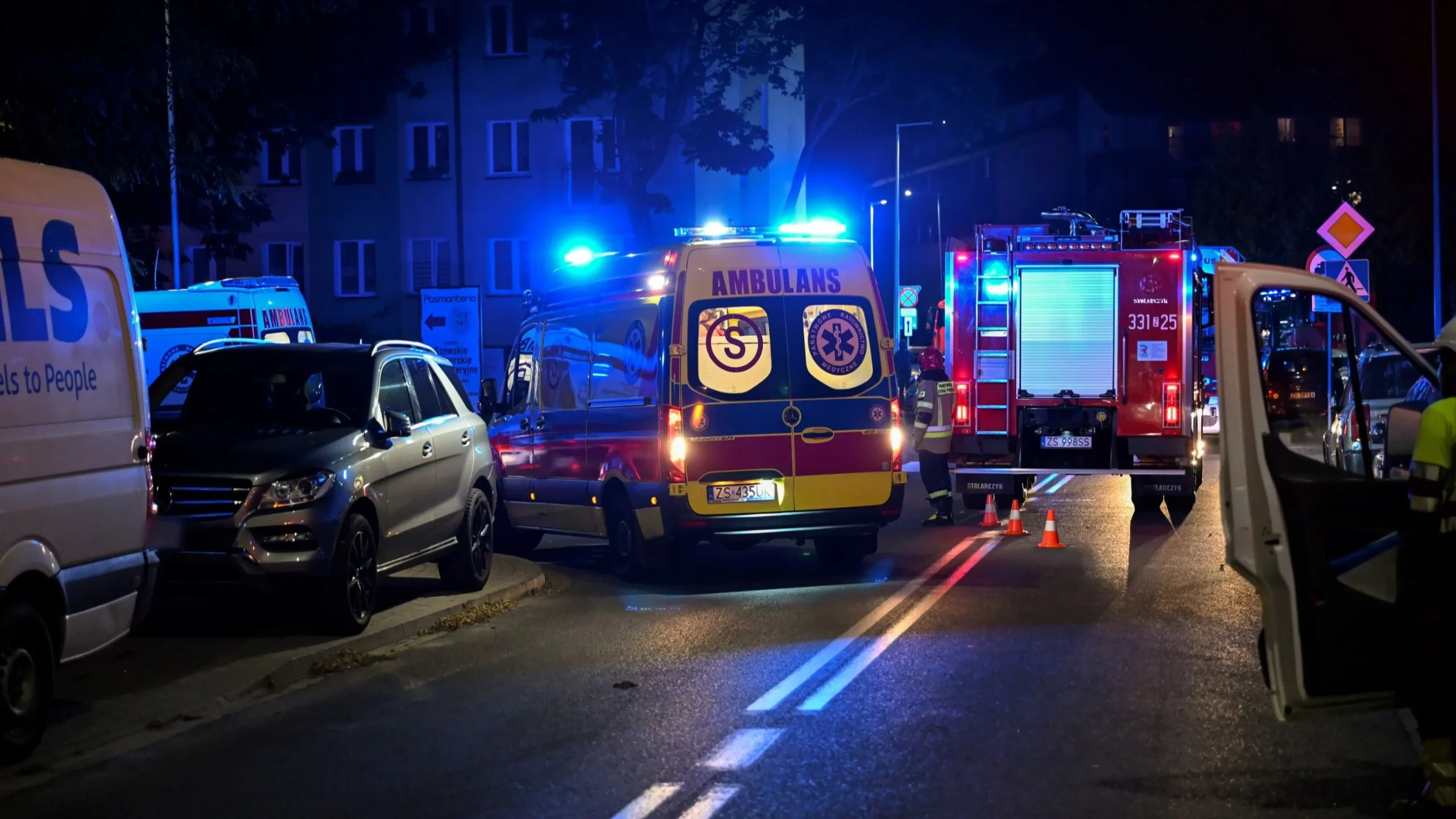 Potężny pożar w Koszalinie. Wśród poszkodowanych dzieci. Zwołano sztab kryzysowy Potężny pożar w Koszalinie. Wśród poszkodowanych dzieci. Zwołano sztab kryzysowy