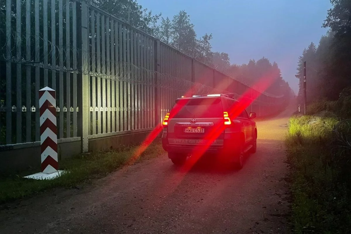 Próbują dostać się do Polski wbrew przepisom. Rekordowy sierpień na granicy Próbują dostać się do Polski wbrew przepisom. Rekordowy sierpień na granicy