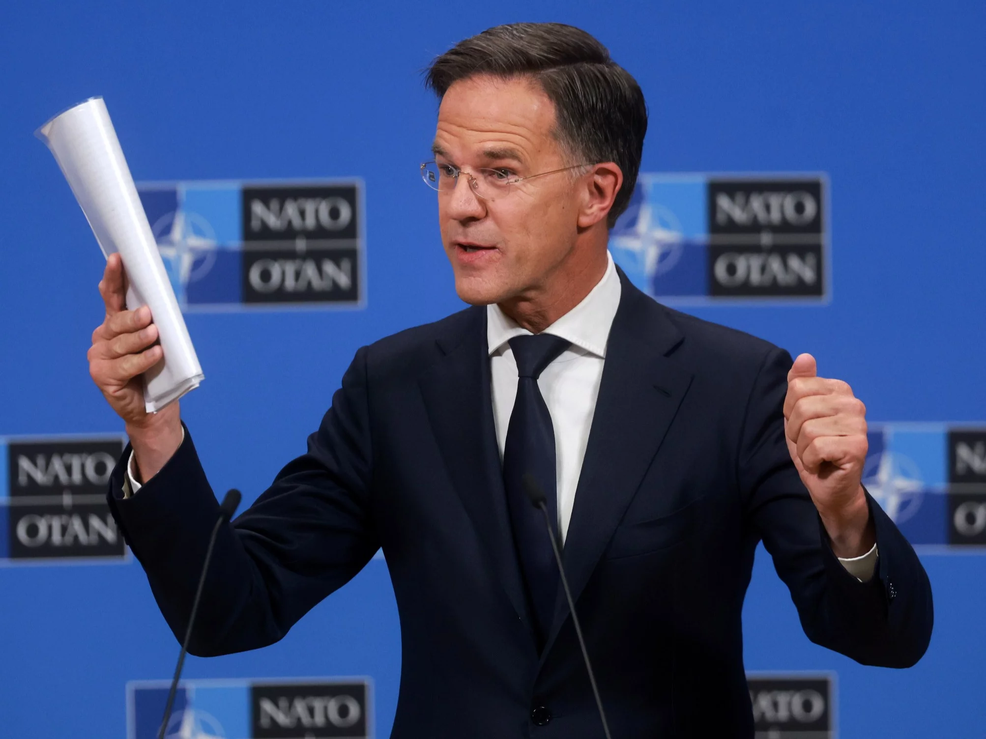 Szef NATO mówi jednym głosem z Trumpem. „W tej kwestii całkowicie się zgadzam” Szef NATO mówi jednym głosem z Trumpem. „W tej kwestii całkowicie się zgadzam”
