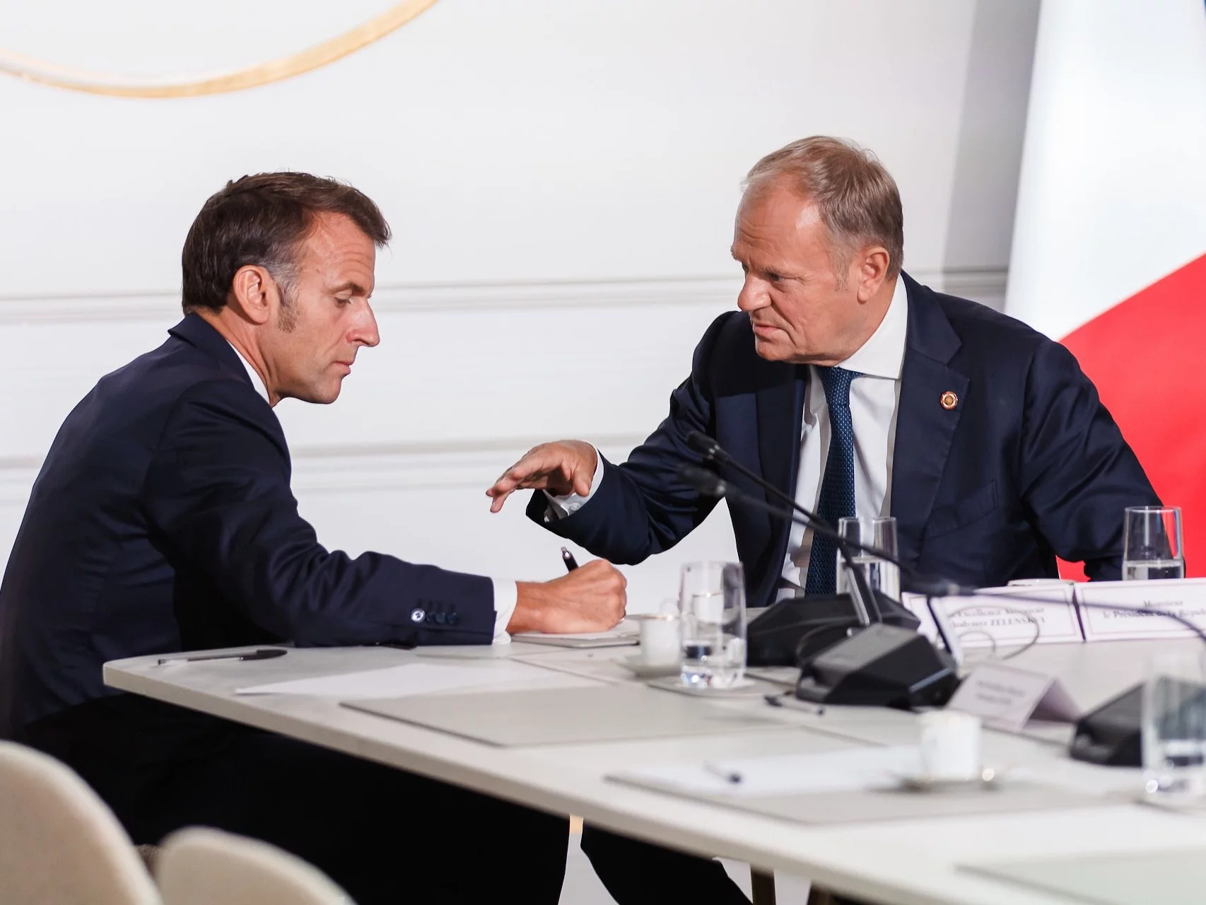 Tusk podsumował spotkanie „koalicji chętnych”. 26 krajów gotowych do działania Tusk podsumował spotkanie „koalicji chętnych”. 26 krajów gotowych do działania
