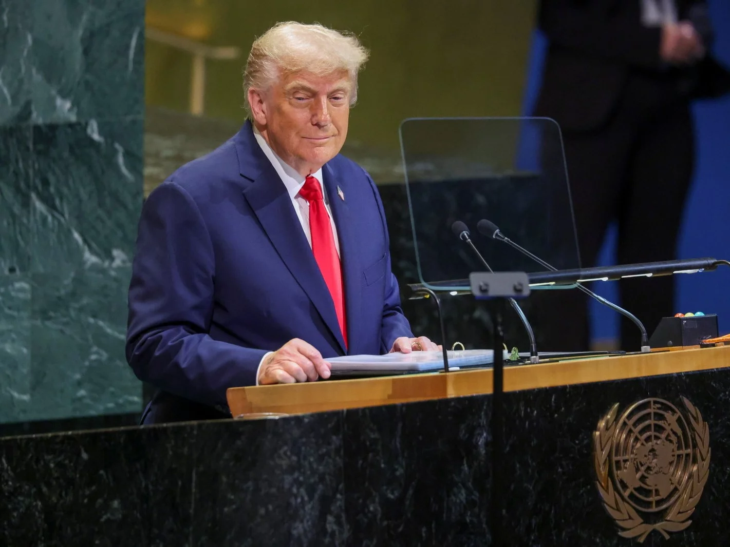 Wpadka podczas przemówienia Trumpa. Tak zareagował prezydent USA Wpadka podczas przemówienia Trumpa. Tak zareagował prezydent USA